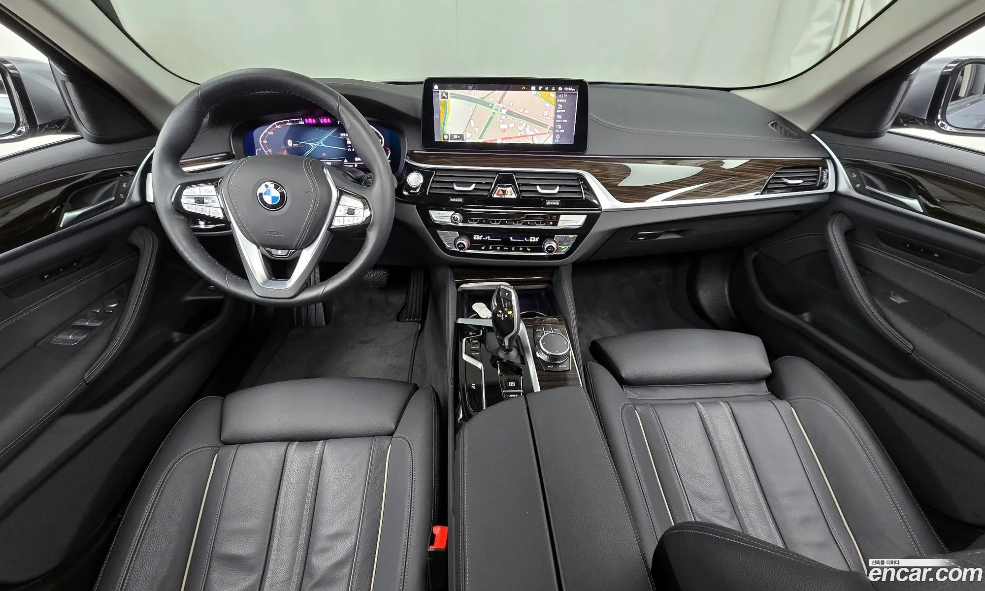 BMW 5 Series 2022 — 16