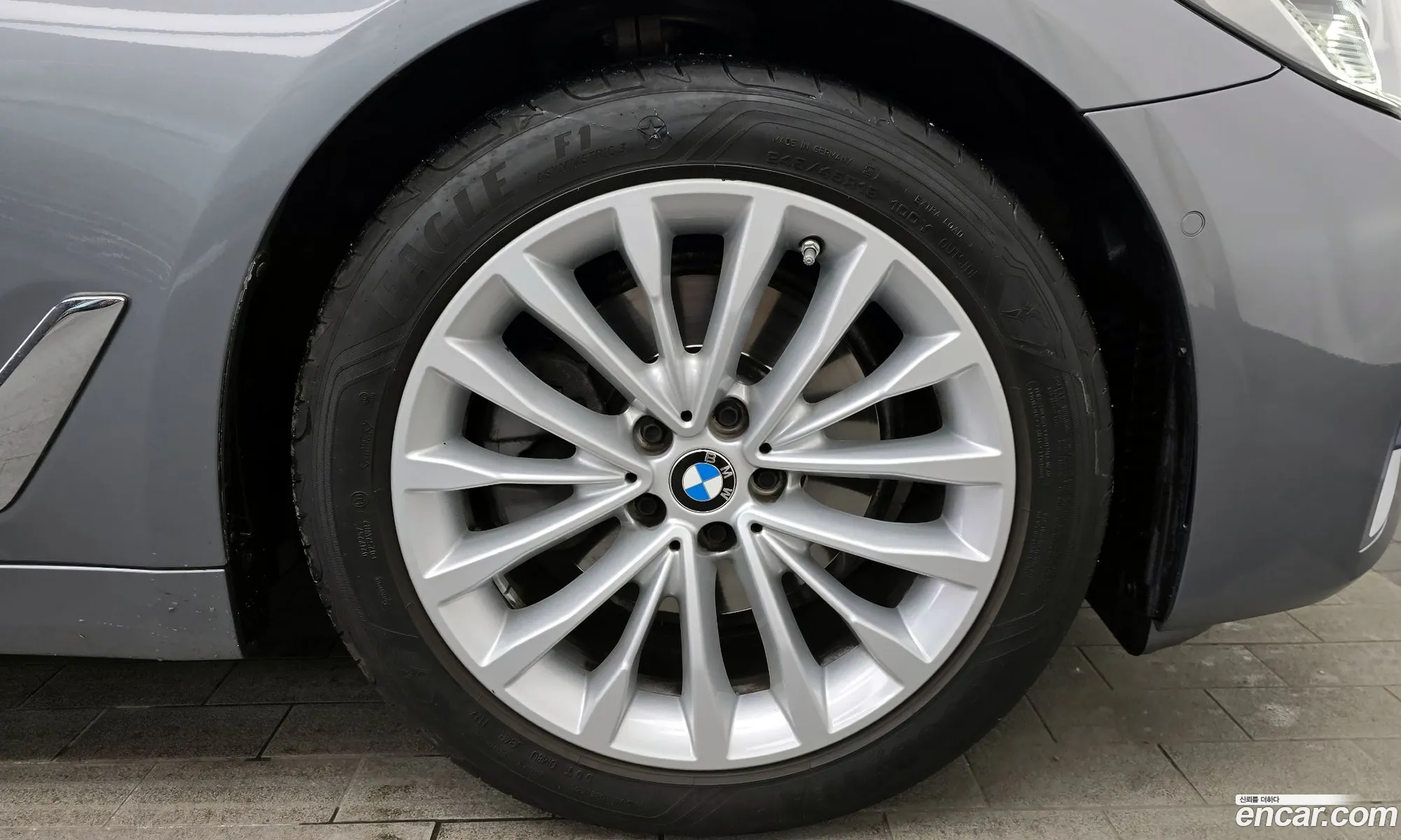 BMW 5 Series 2022 — 13