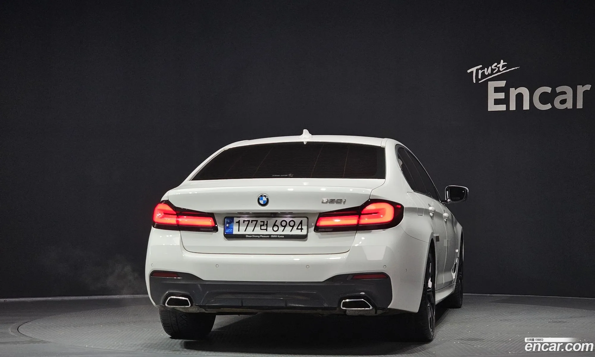 BMW 5 Series 2023 — 9