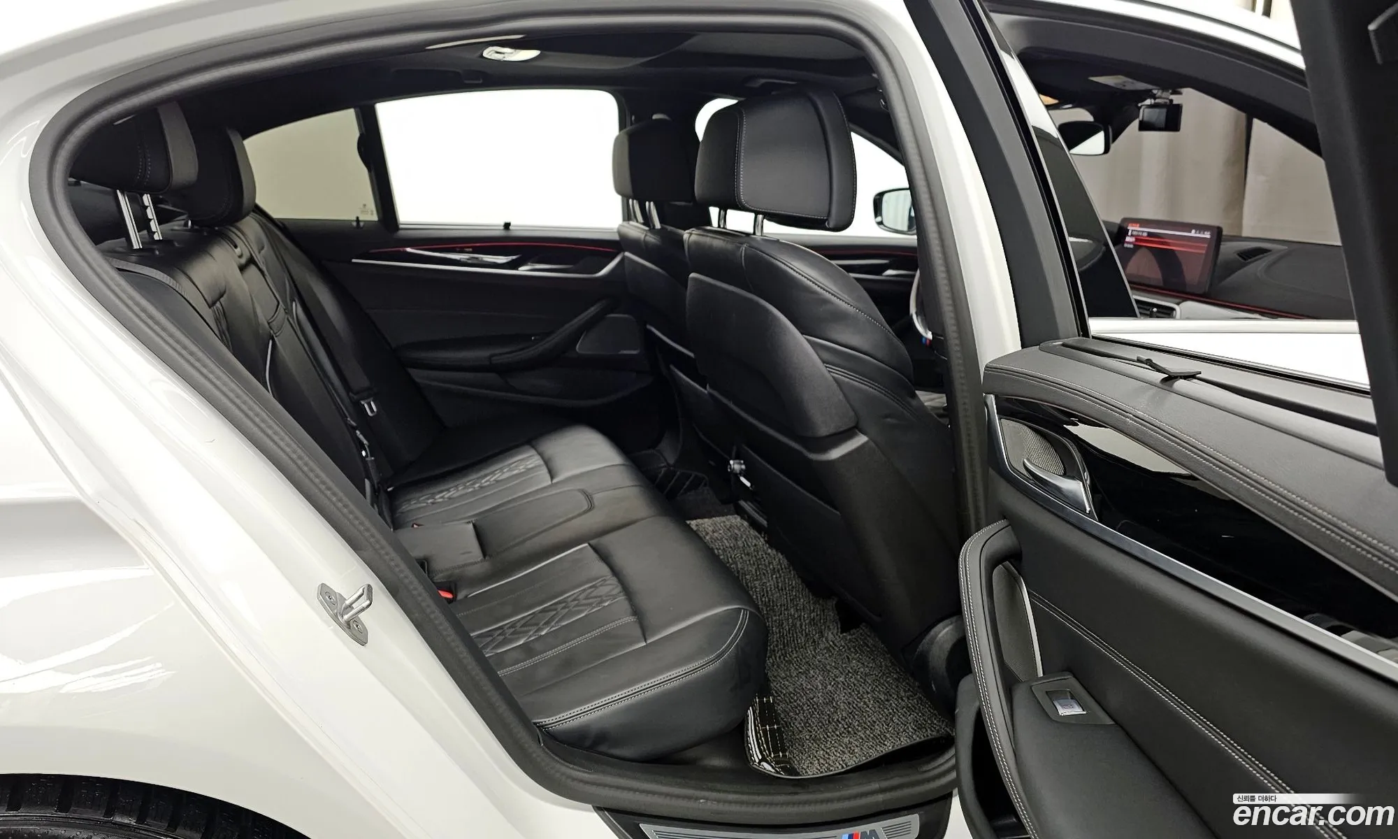 BMW 5 Series 2023 — 10
