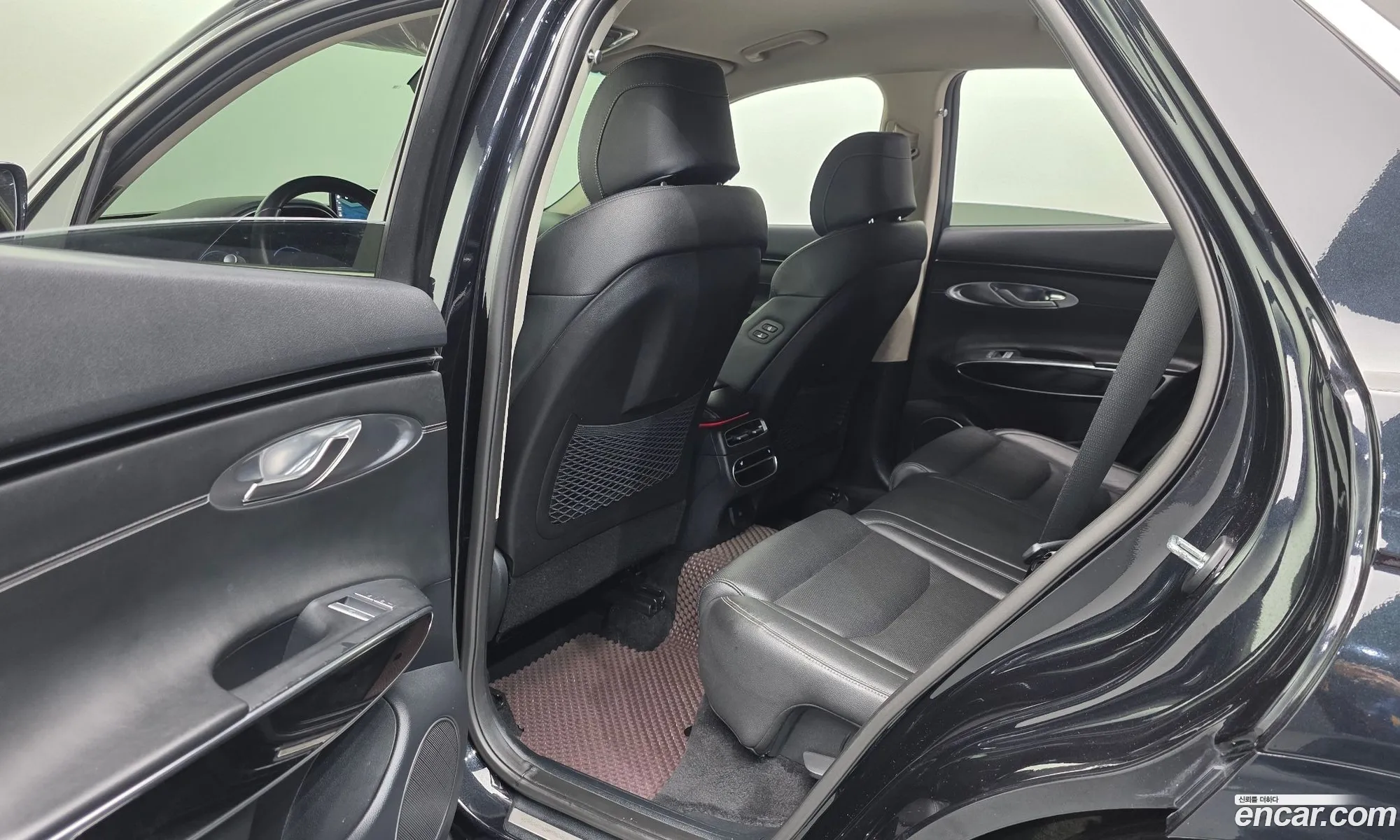 Genesis GV70 2021 — 17