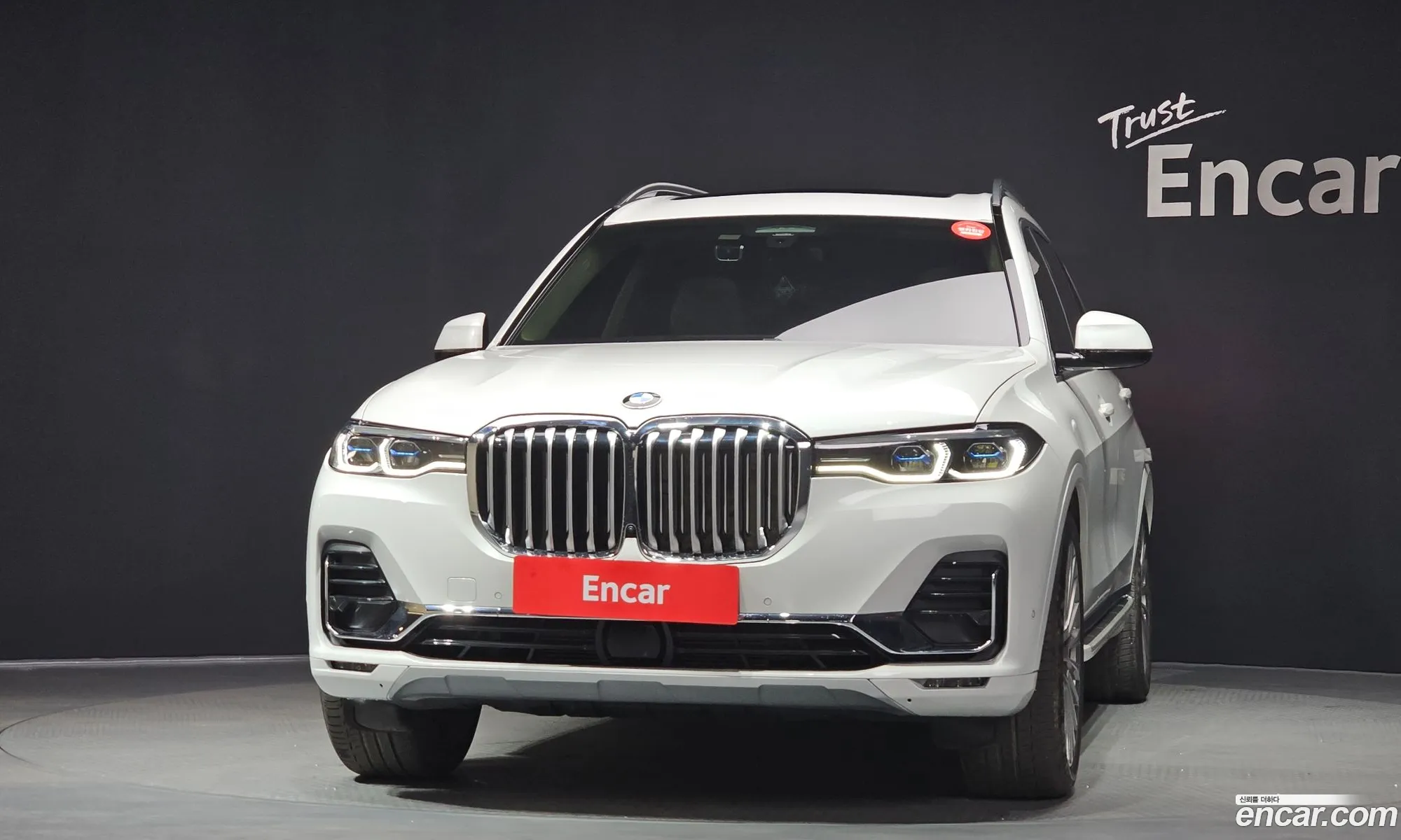 BMW X7 2020 — 16