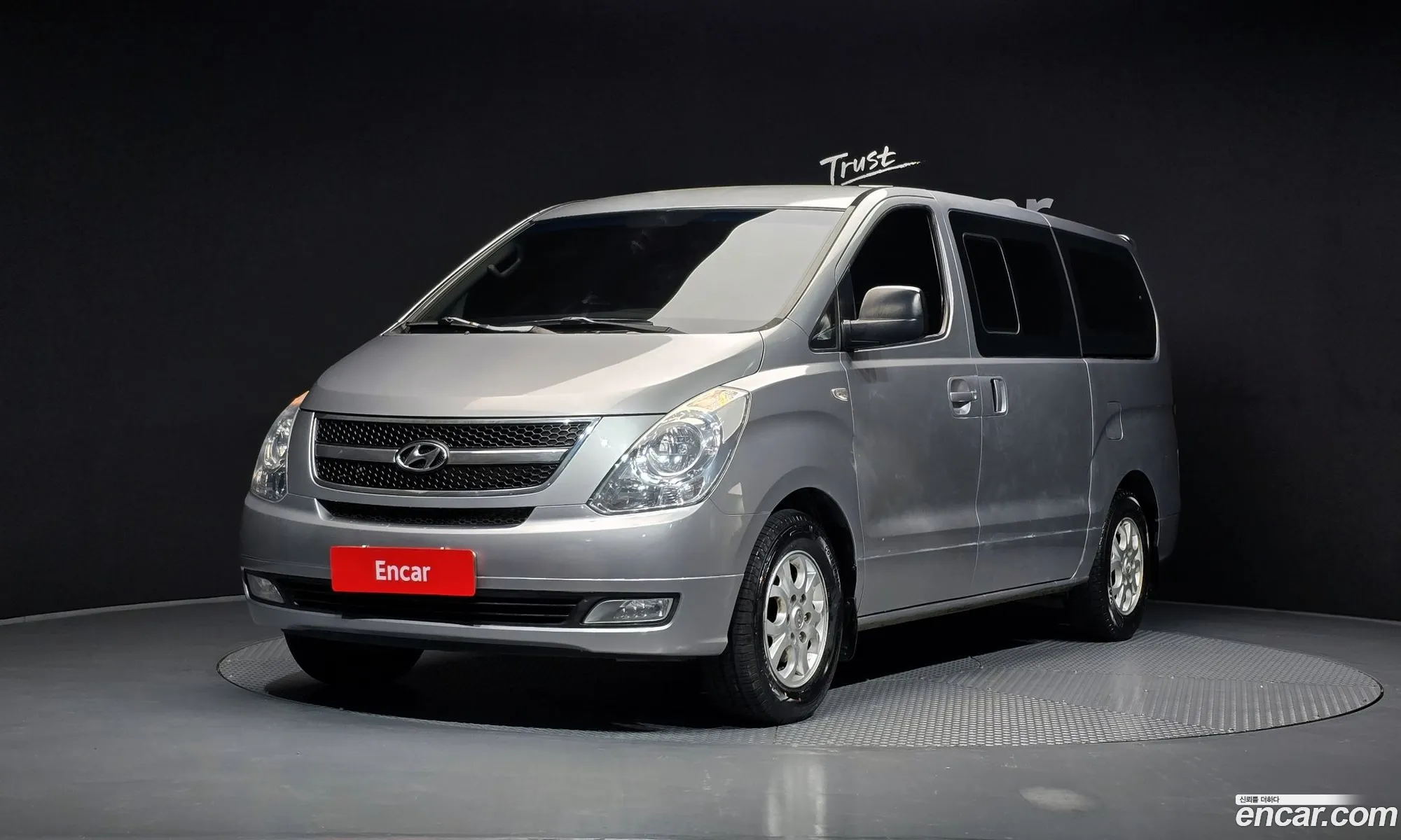 Hyundai Grand Starex 2014 — 19