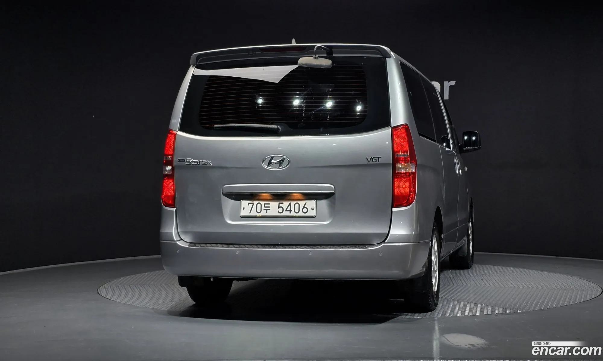 Hyundai Grand Starex 2014 — 16