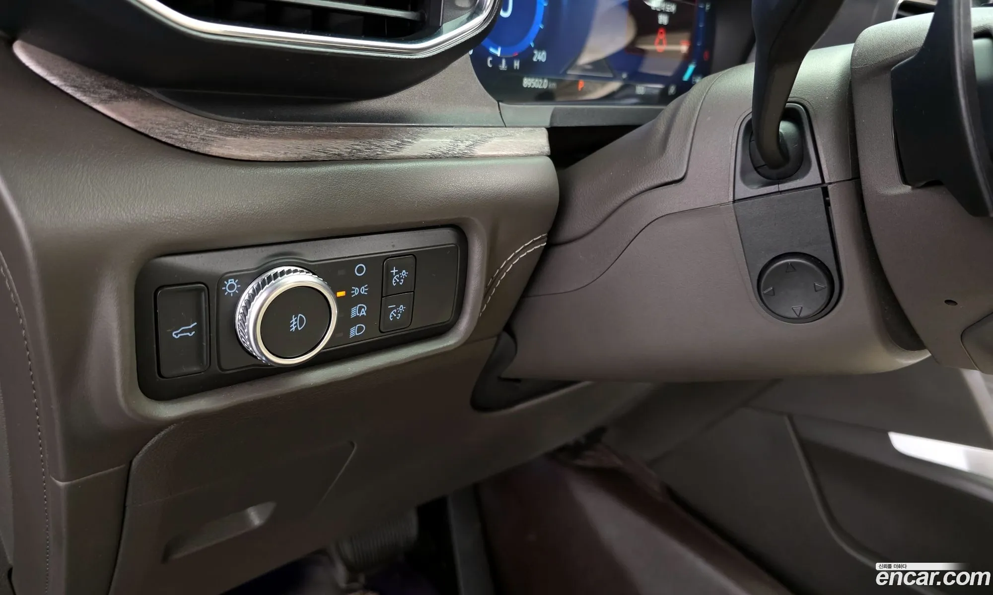 Ford Explorer 6th Gen 2021 1FM5K8HC7MGC01836 — 8