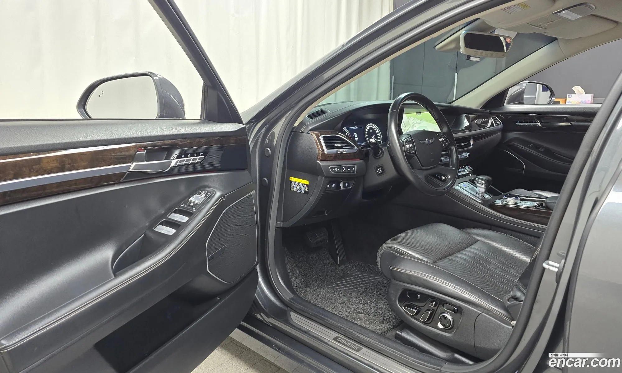 Genesis G90 2019 — 11