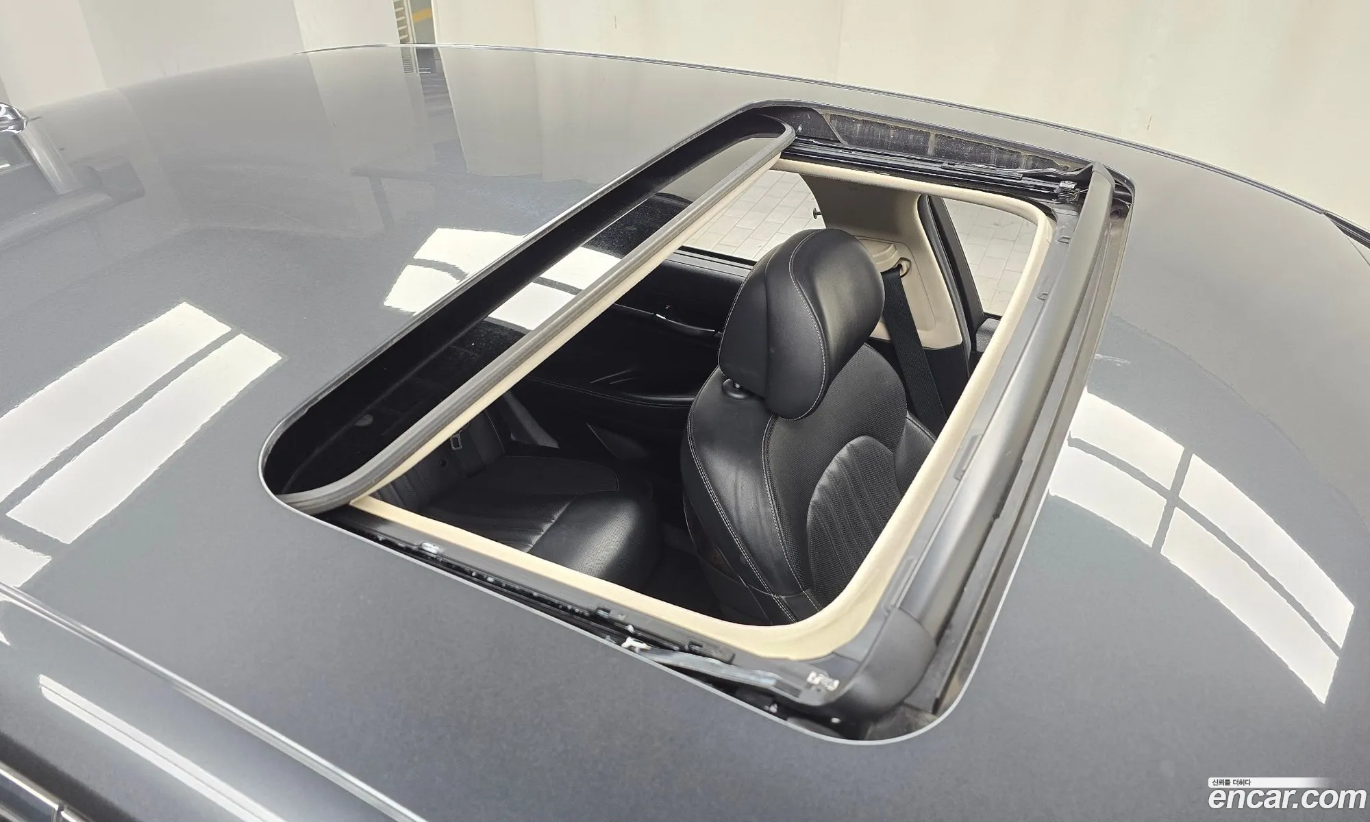 Genesis G90 2019 — 10