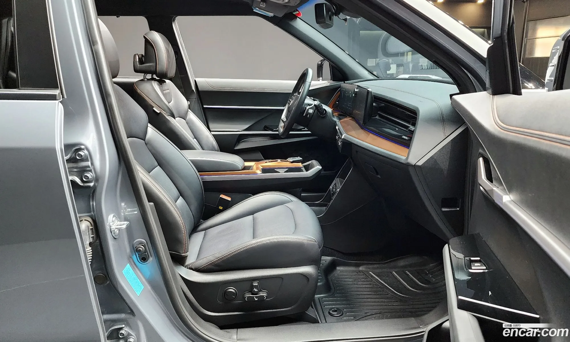 KG Mobility (SsangYong) Torres EVX 2023 — 2