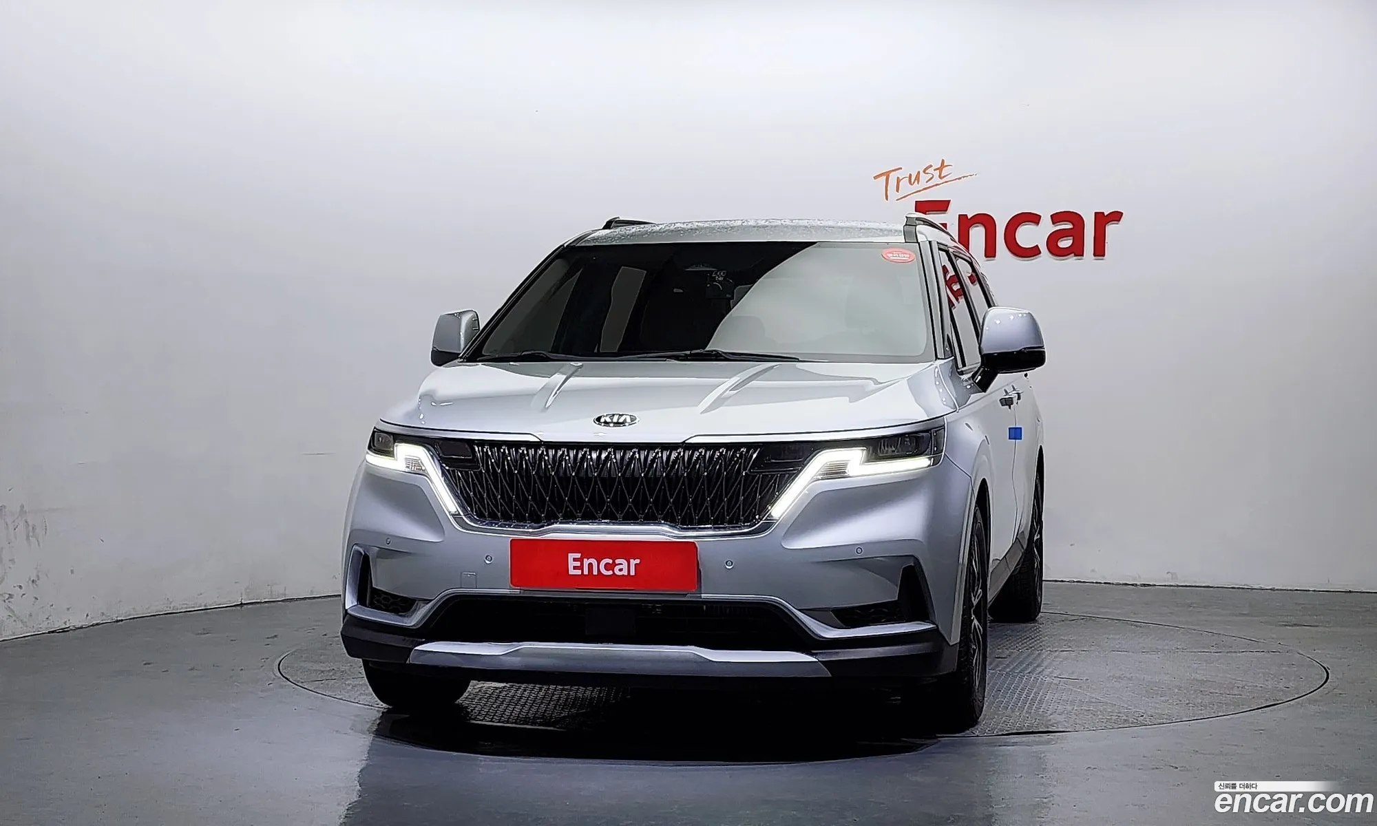 Kia Carnival 2020 — 3
