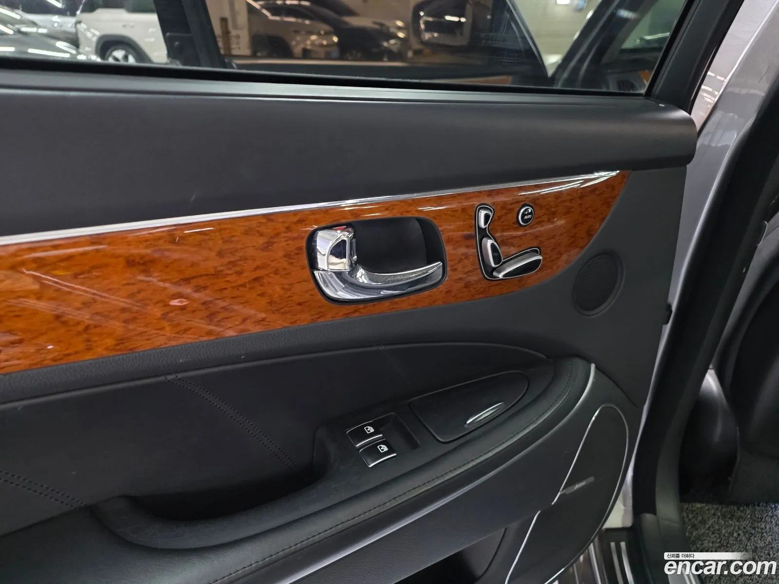 Hyundai Equus 2009 — 3