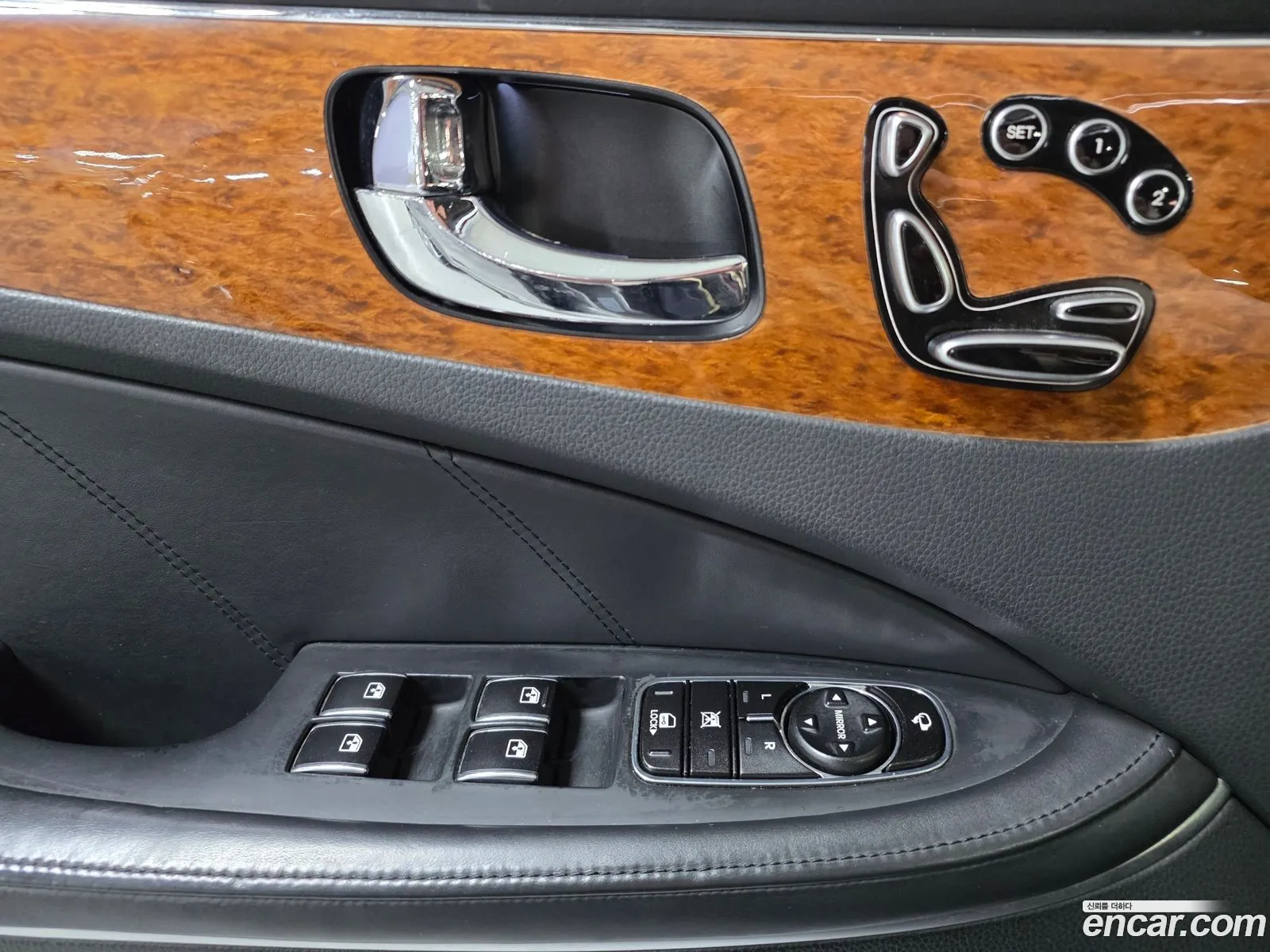 Hyundai Equus 2009 — 9