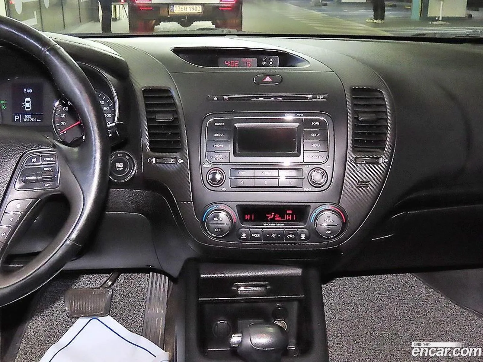 Kia K3 2015 — 16