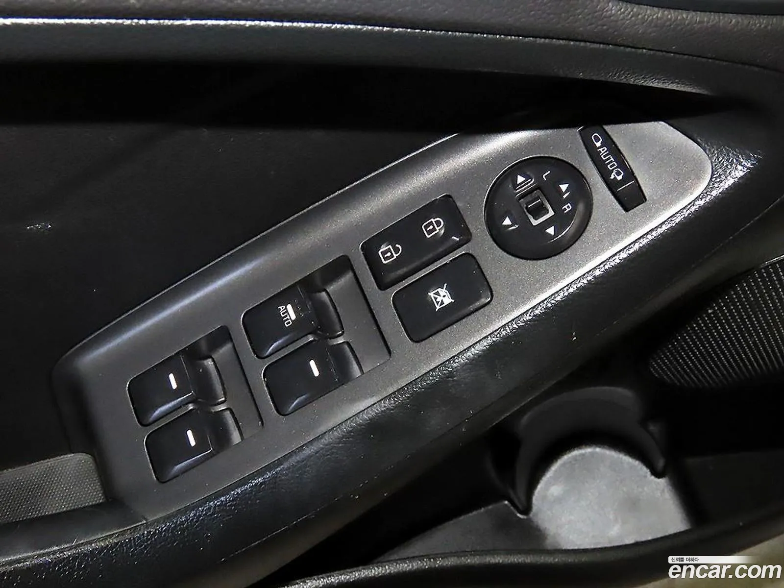 Kia K3 2015 — 12