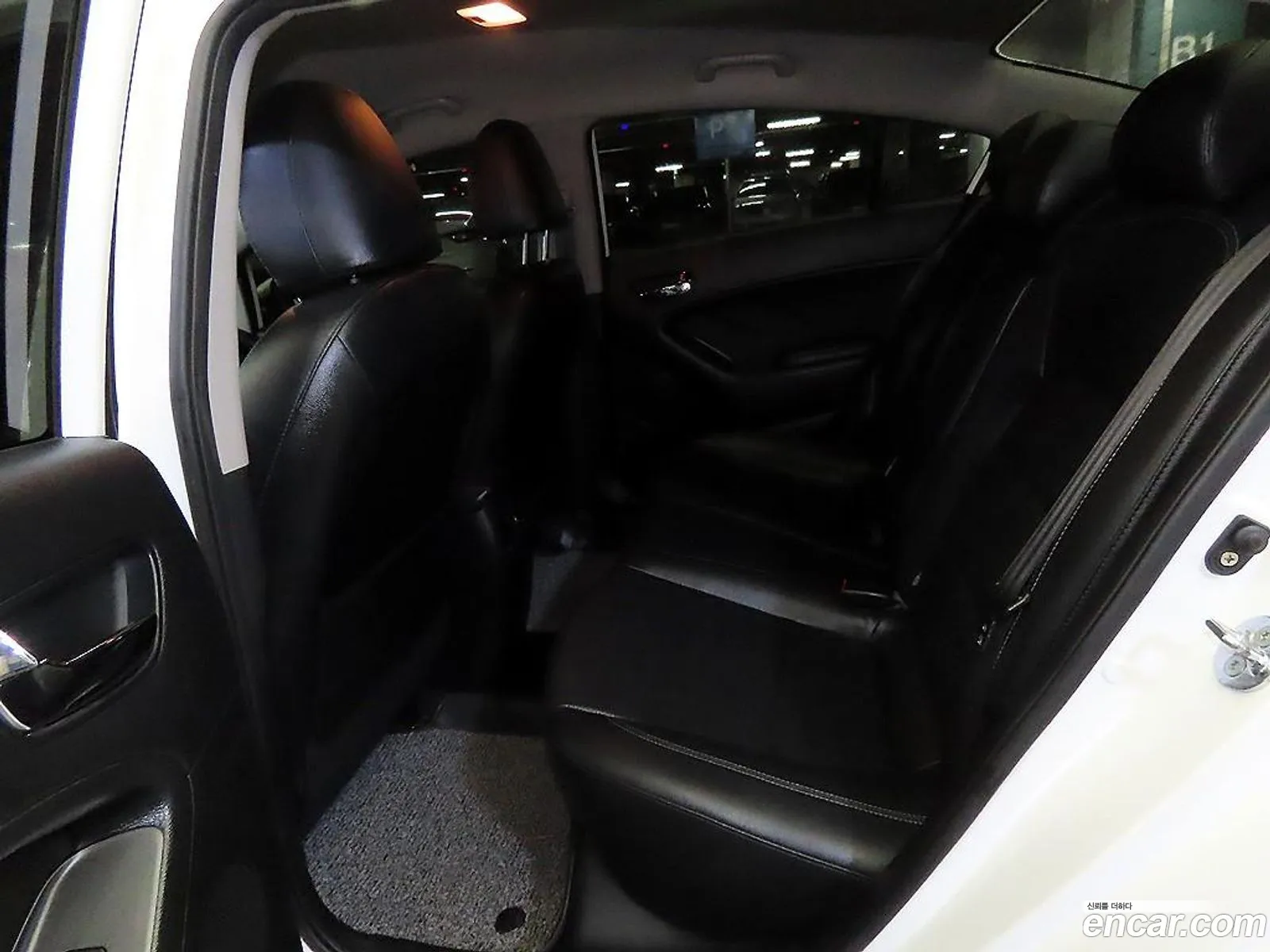 Kia K3 2015 — 18