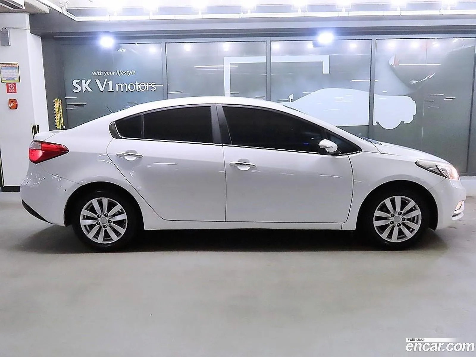Kia K3 2015 — 9
