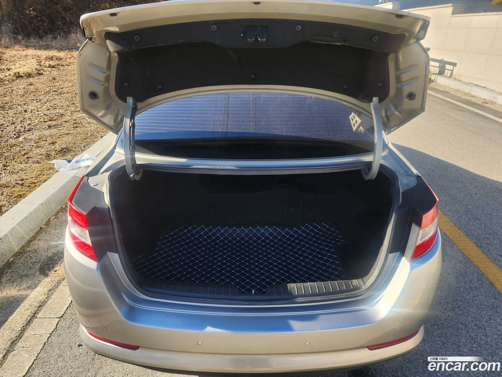 Kia K5 Hybrid 2012 — 17