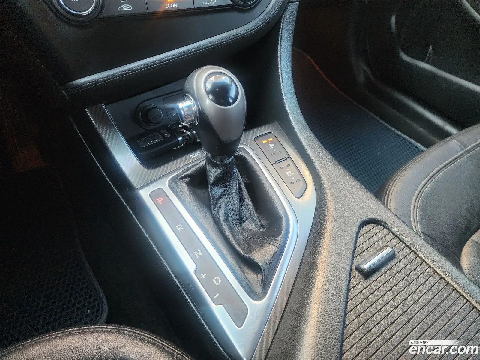 Kia K5 Hybrid 2012 — 11