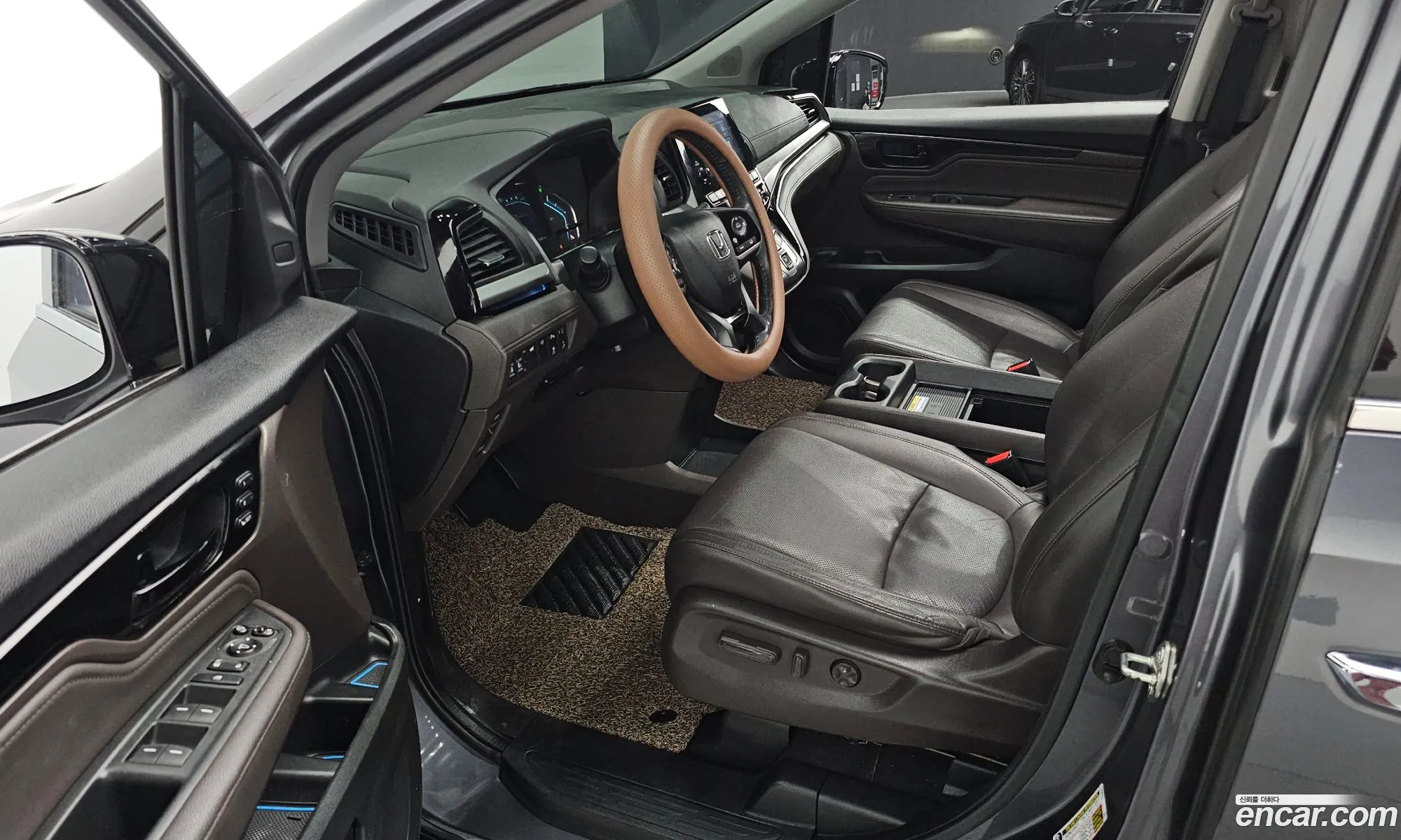 Honda Odyssey 2017 5KBRL6880JB600078 — 7