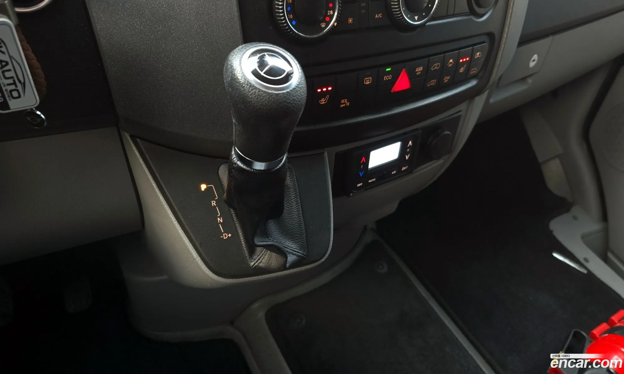 Mercedes-Benz Sprinter 2017 WDB906733HP318933 — 14