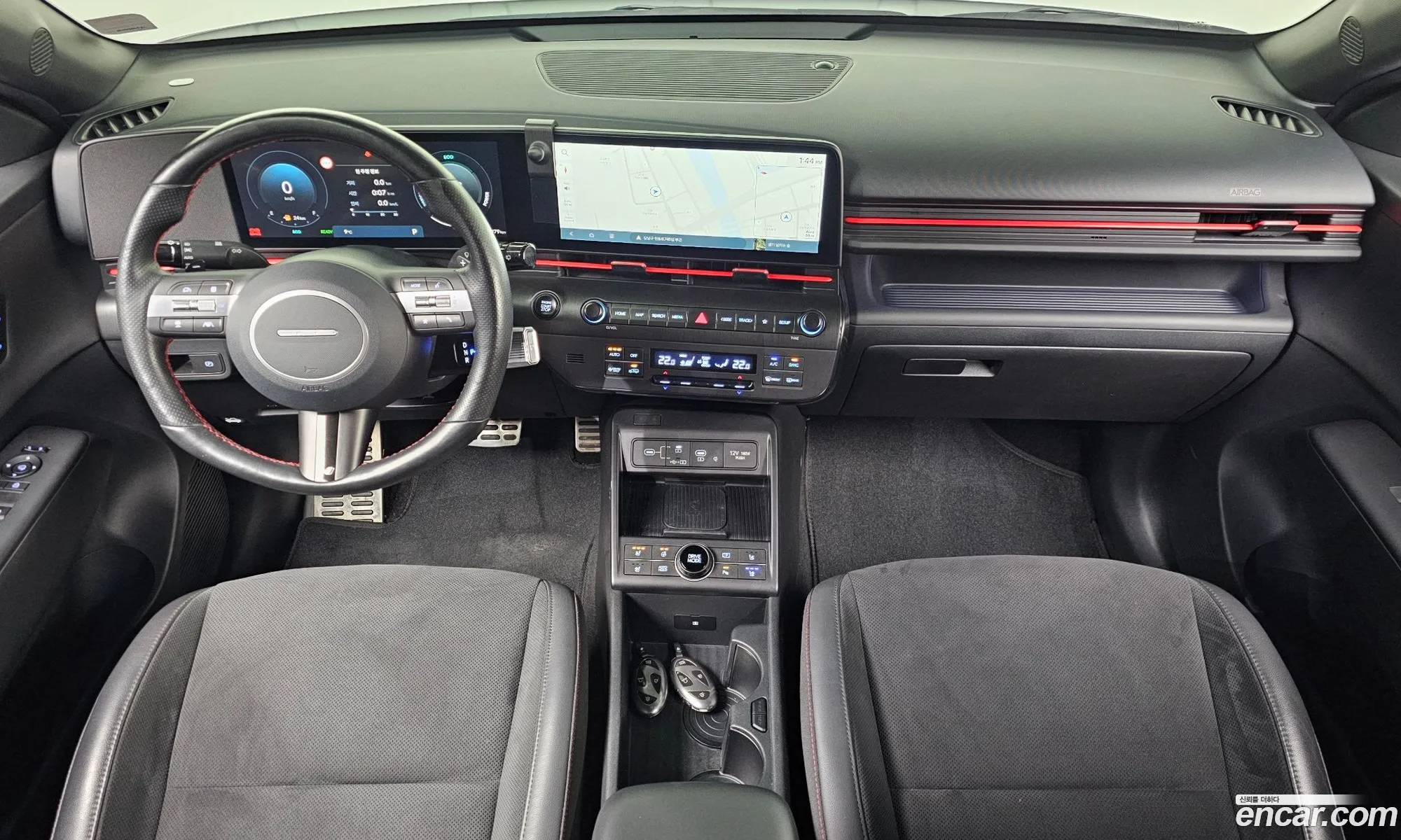Hyundai Kona Hybrid 2023 — 16