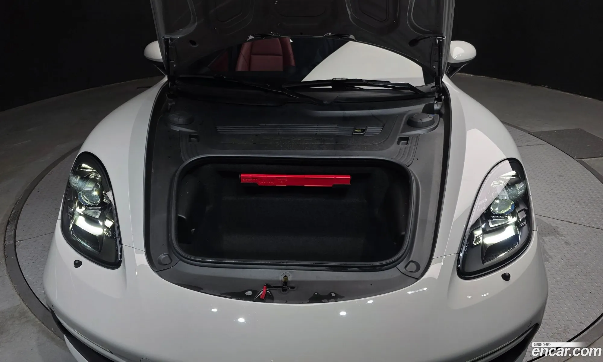 Porsche 718 Boxster 2024 WP0CD2988RK228304 — 2