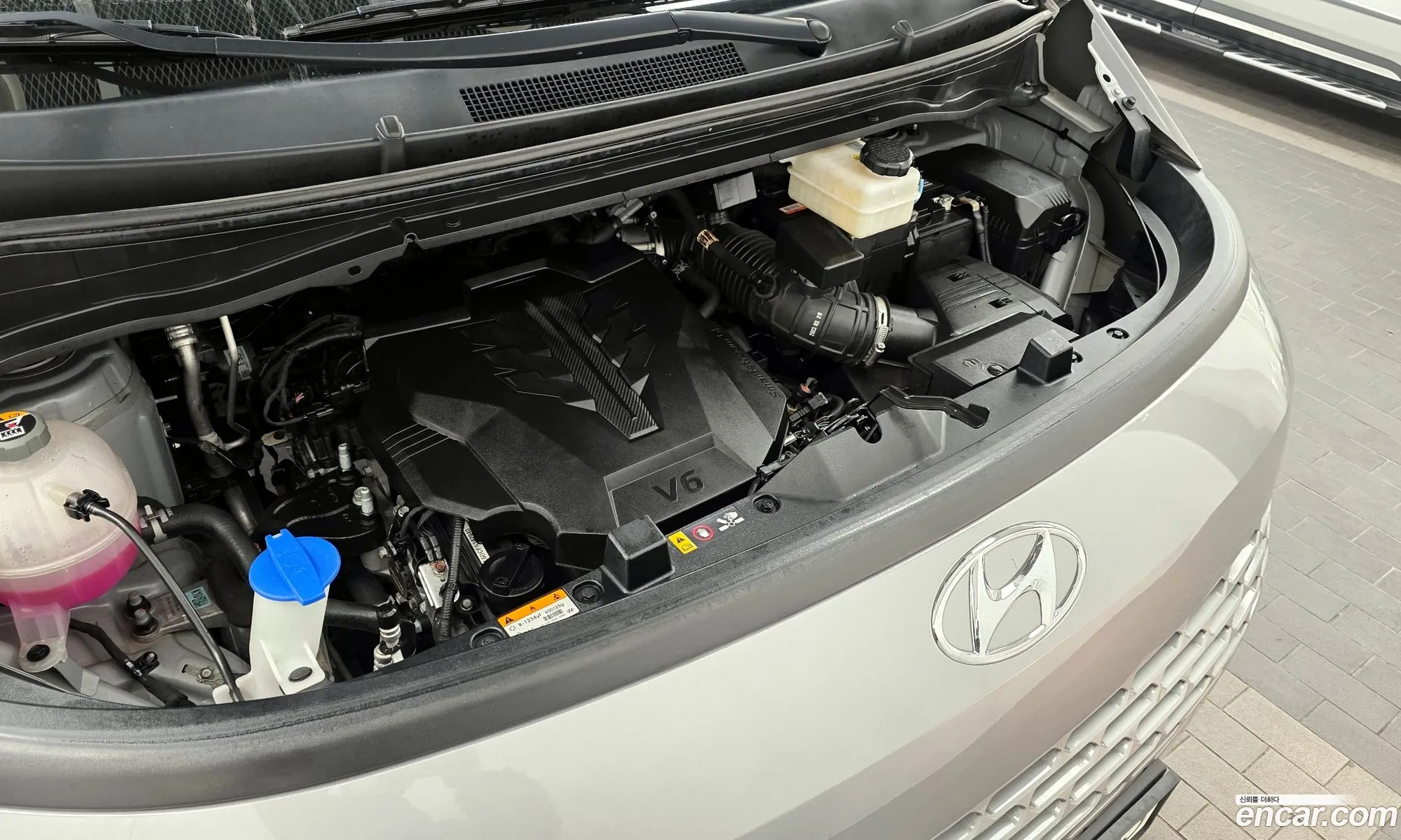 Hyundai Staria 2023 — 14