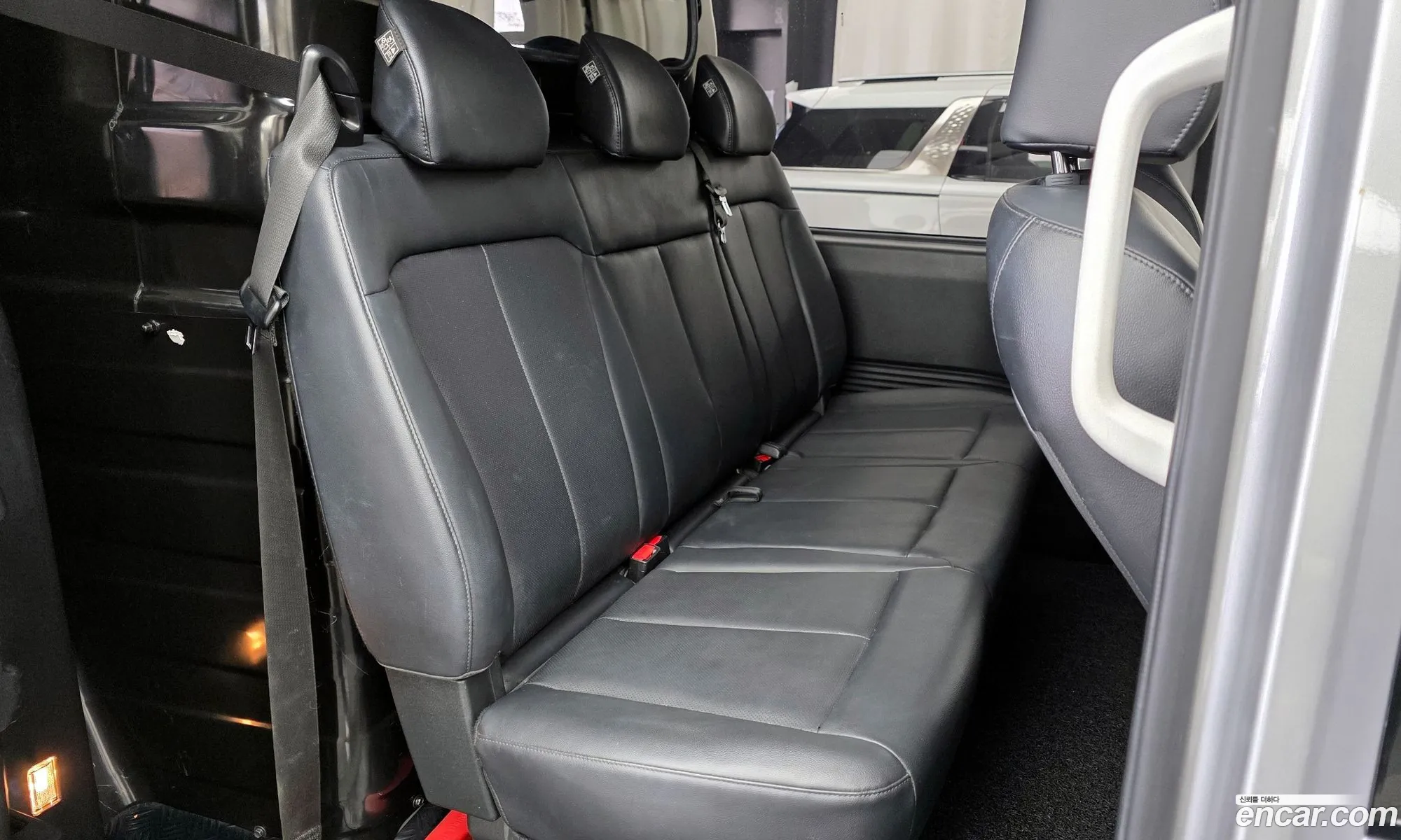 Hyundai Staria 2023 — 8