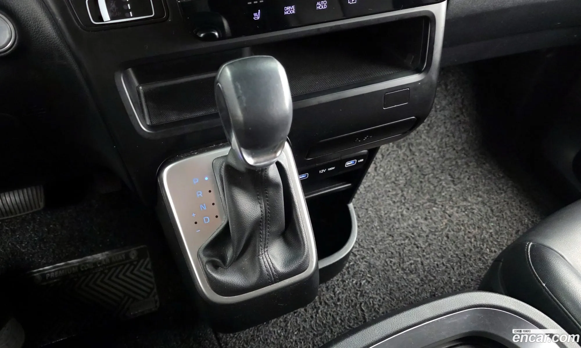 Hyundai Staria 2023 — 3