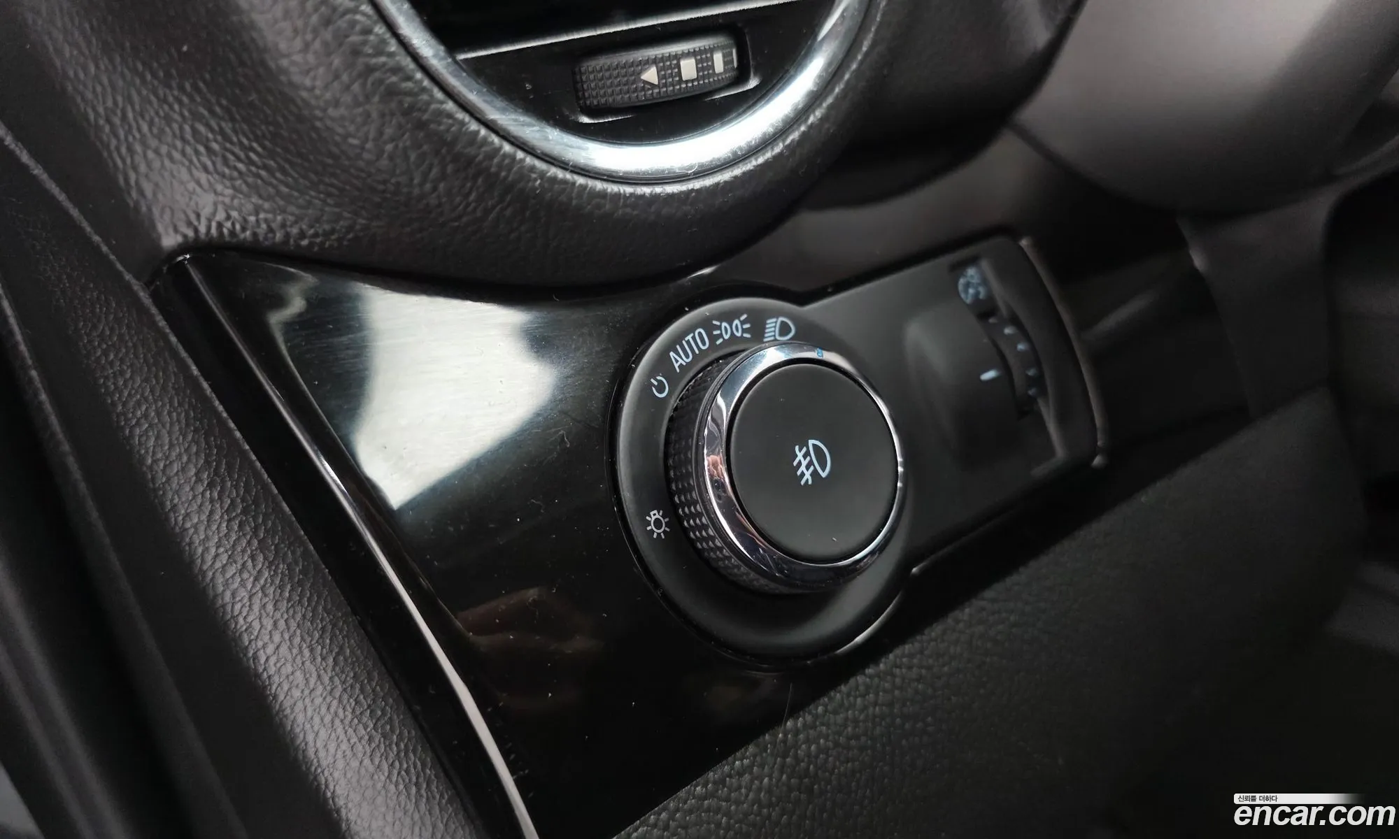 Chevrolet (GM Daewoo) Orlando 2017 — 13