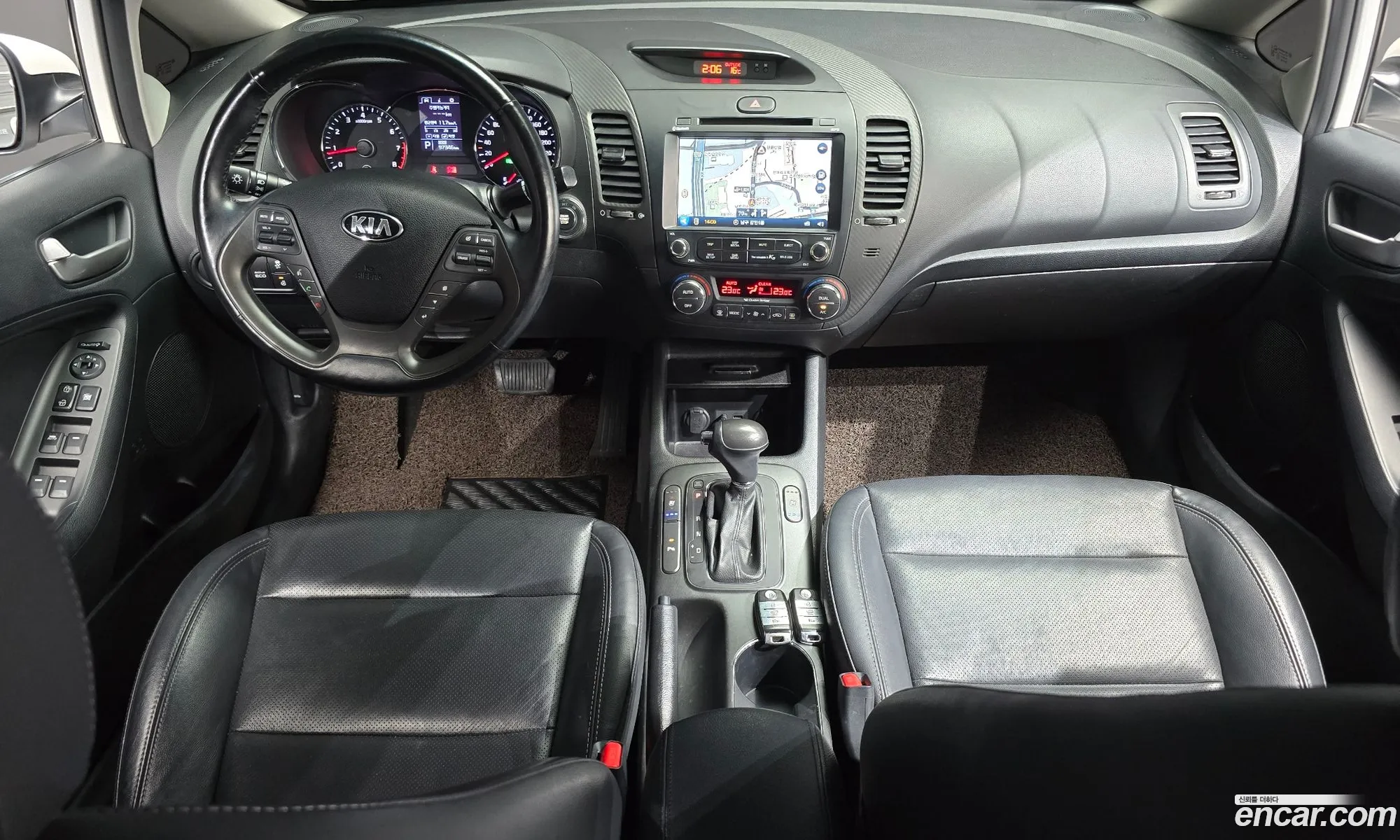 Kia K3 2014 KNAFK412BFA355571 — 16