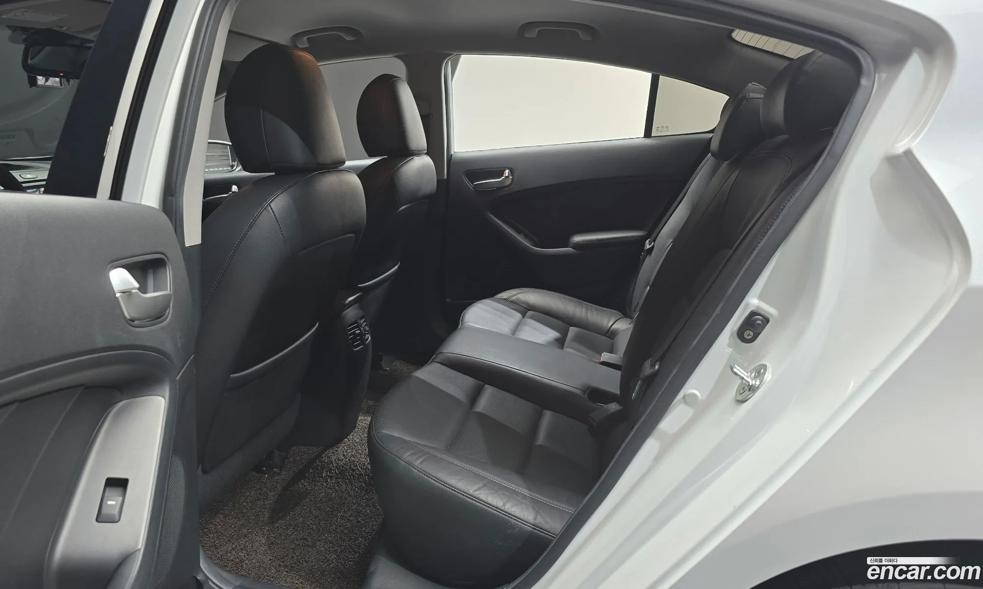 Kia K3 2014 KNAFK412BFA355571 — 11