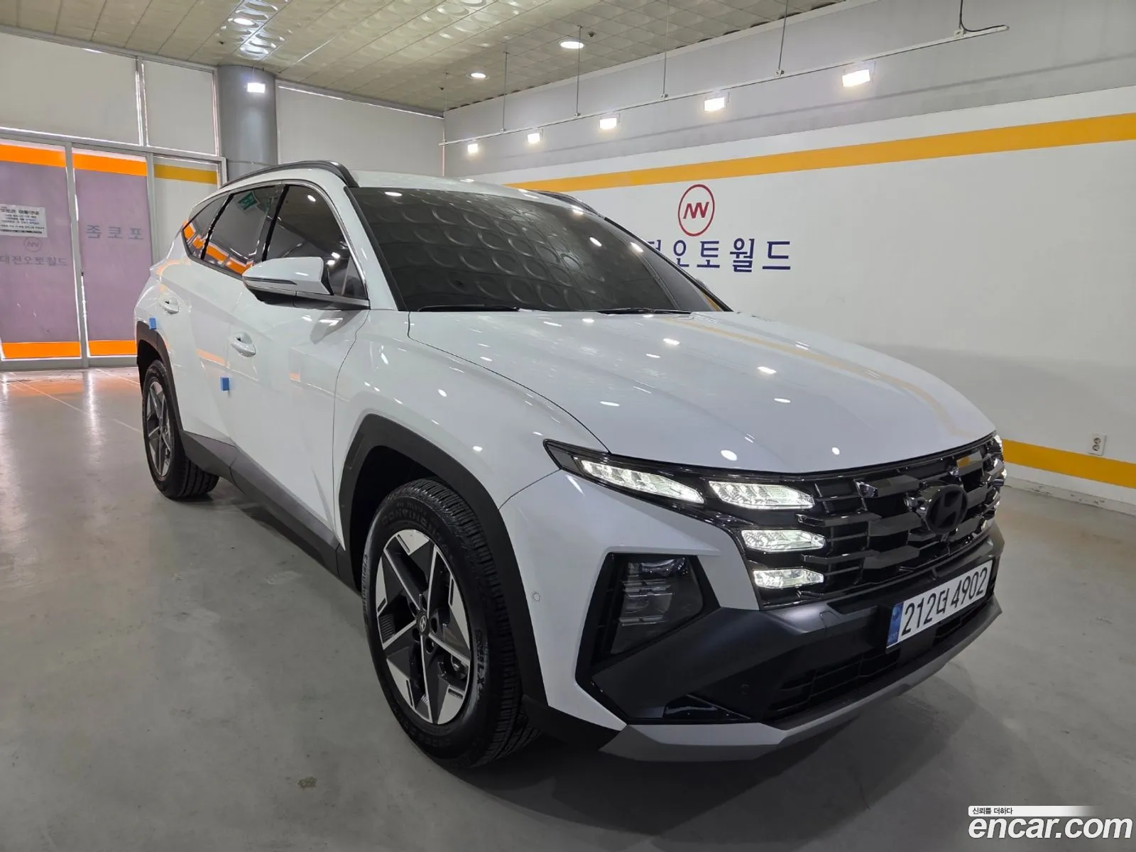 Hyundai Tucson Hybrid 2024 — 18
