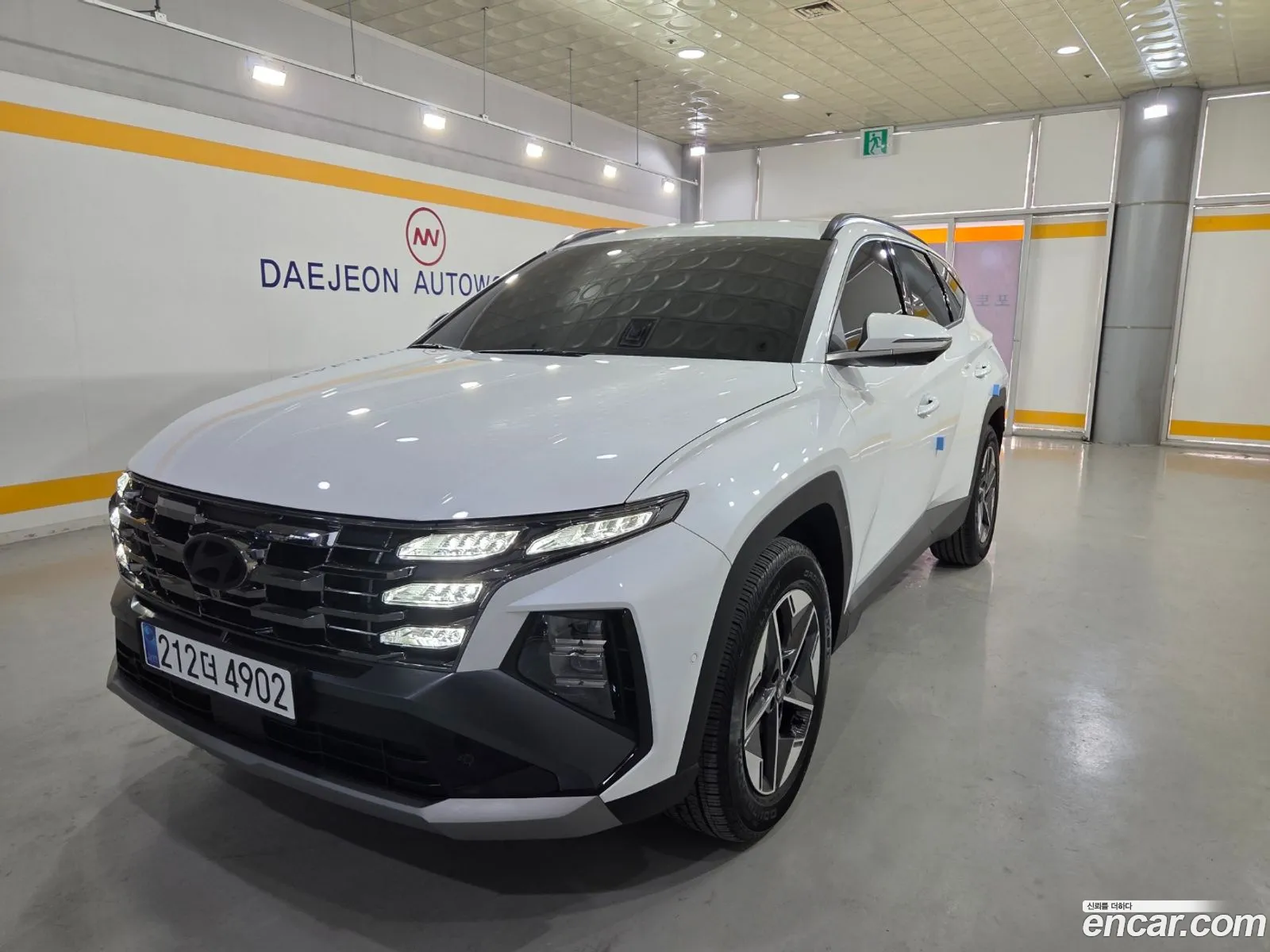 Hyundai Tucson Hybrid 2024 — 10