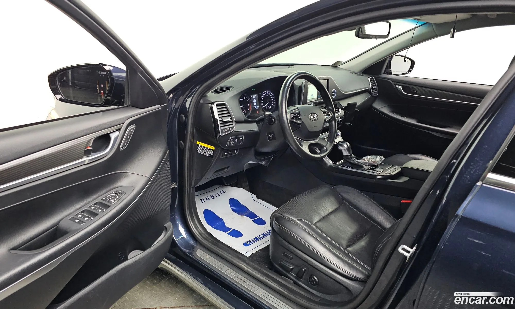 Hyundai Grandeur IG 2017 — 19