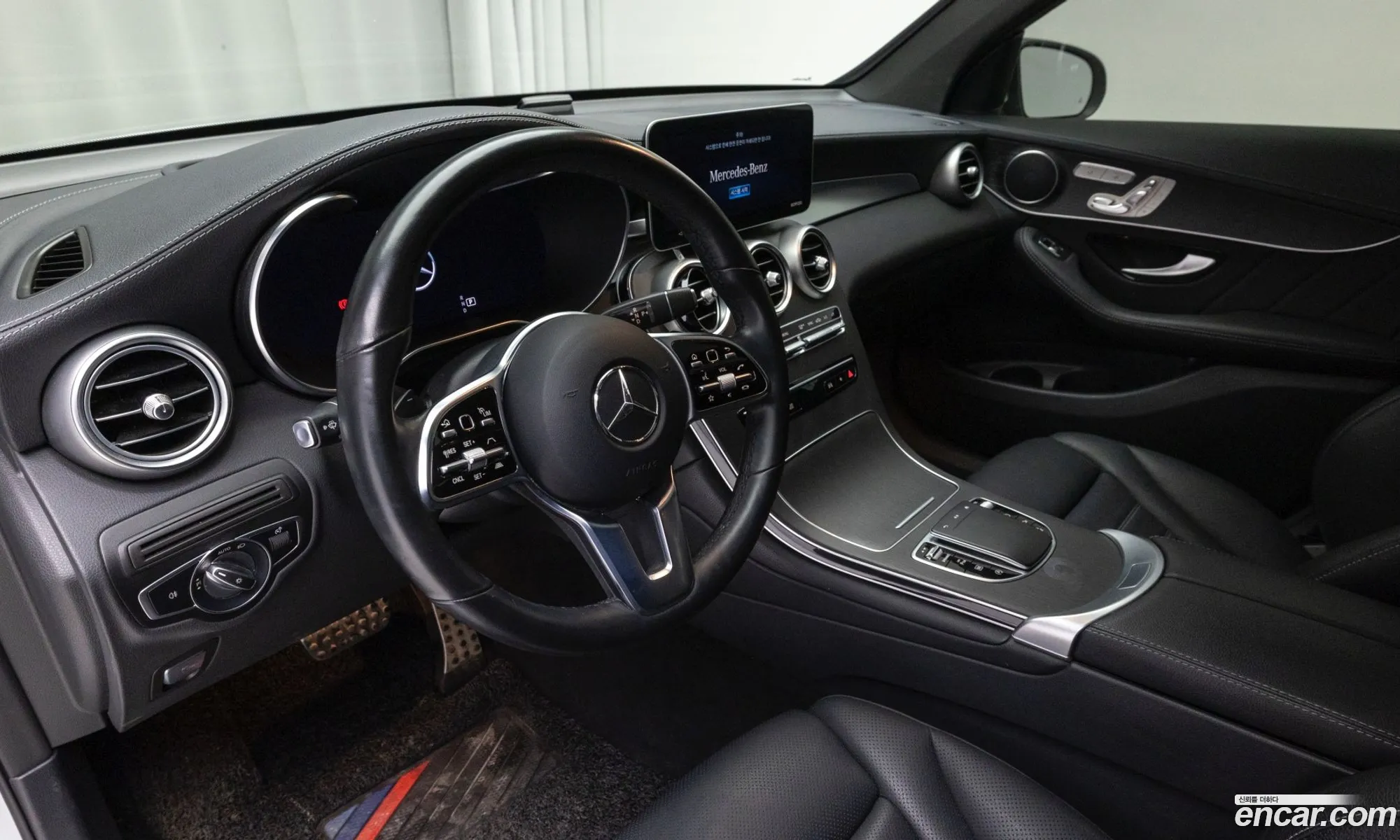 Mercedes-Benz GLC-Class X253 2023 — 11