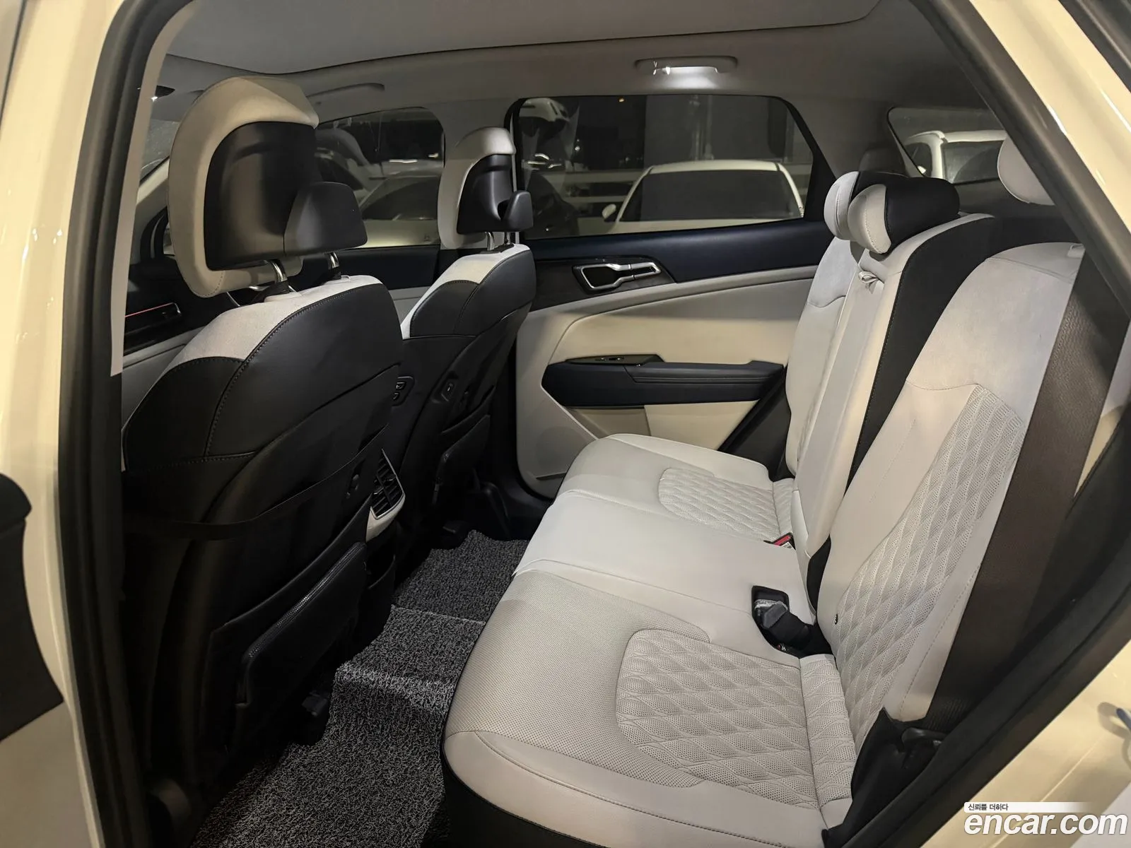 Kia Sportage Hybrid 2023 — 9