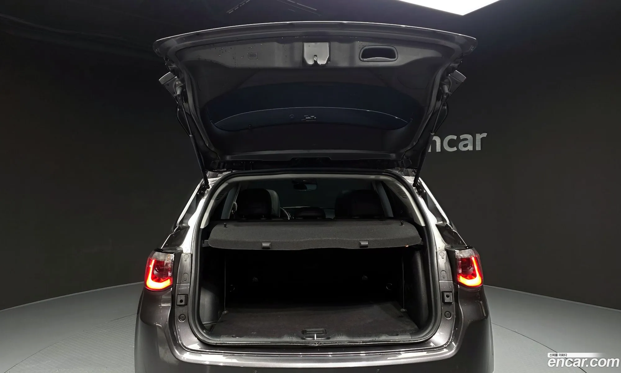 Jeep Compass 2020 3C4NJDCBXLT173233 — 12