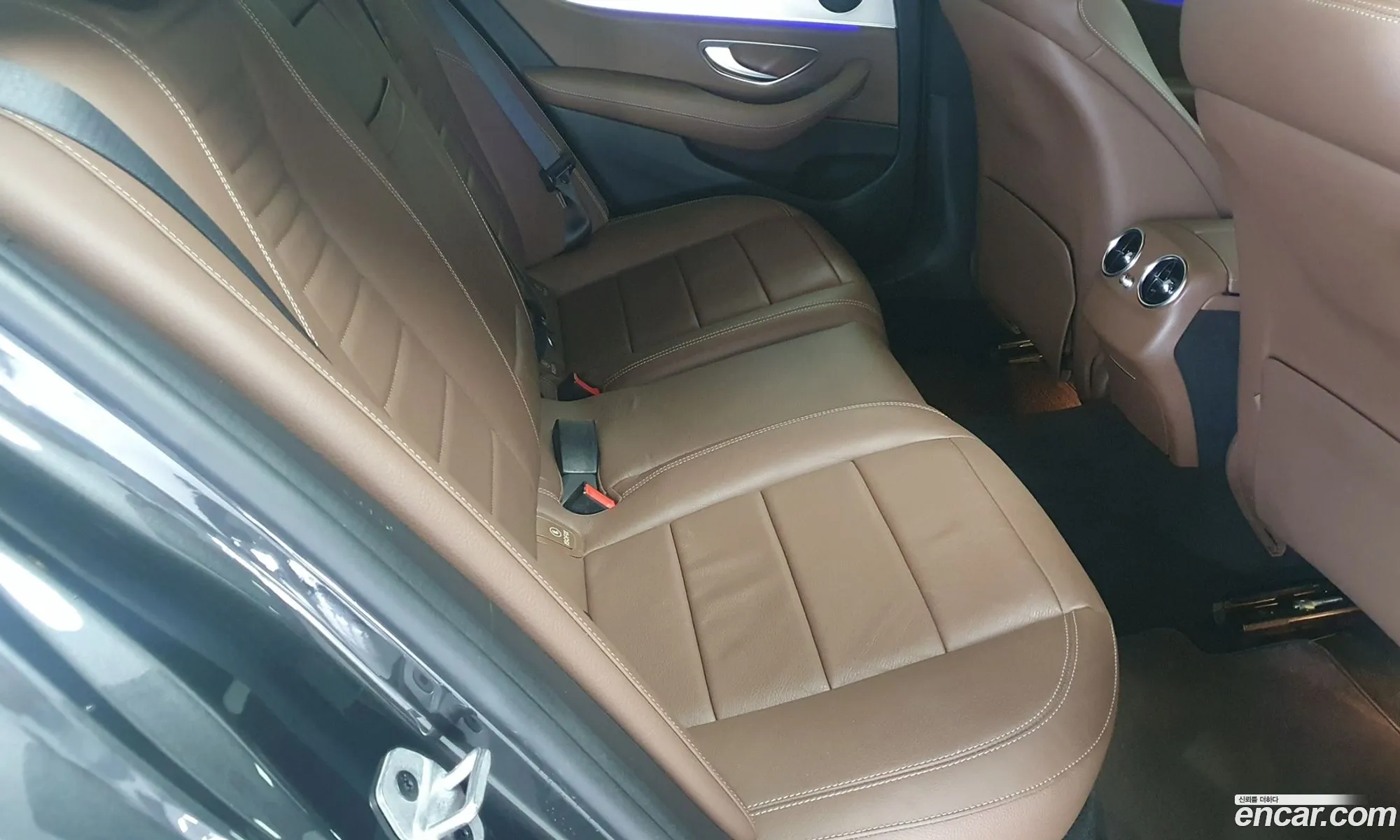 Mercedes-Benz E-Class W213 2020 — 13