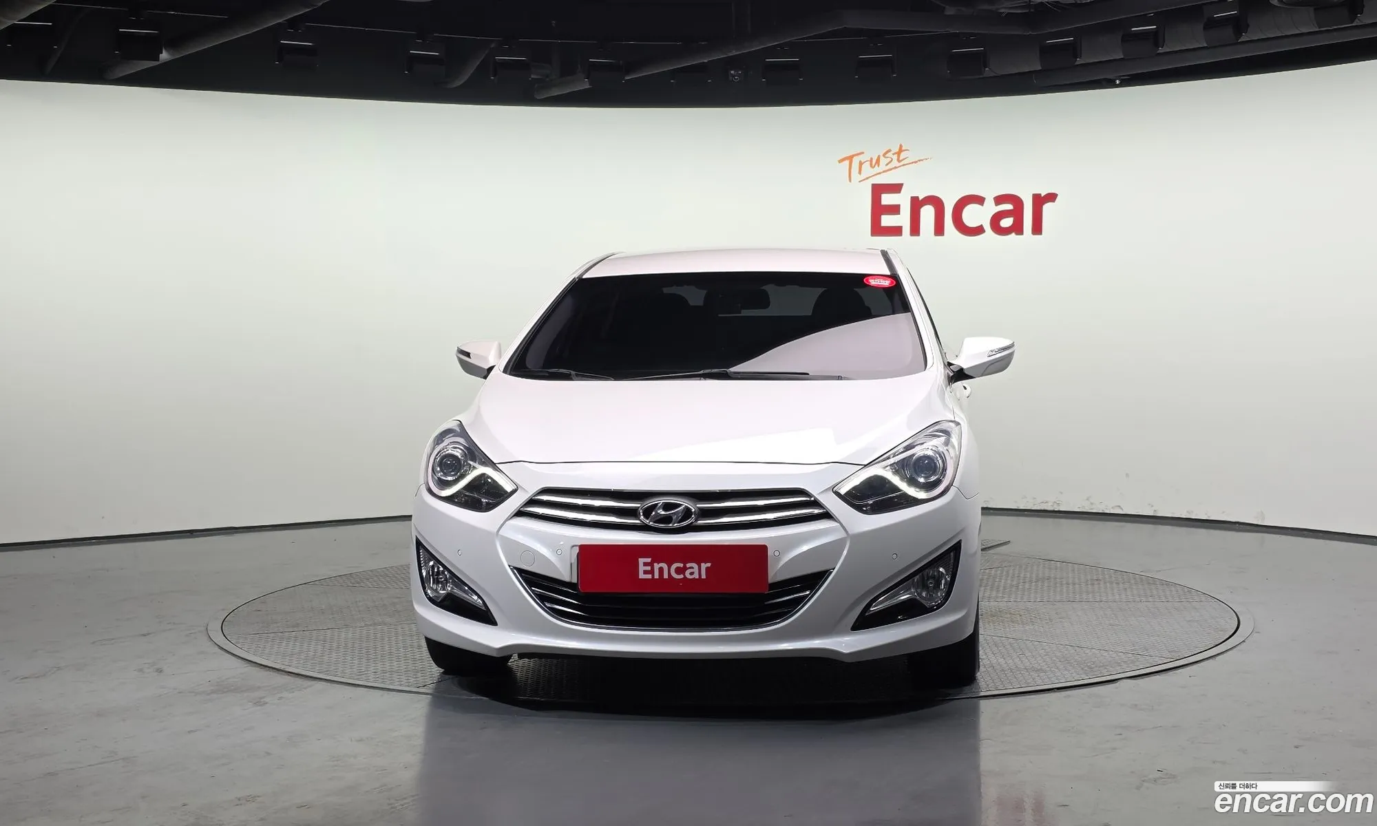 Hyundai i40 Saloon 2014 — 17