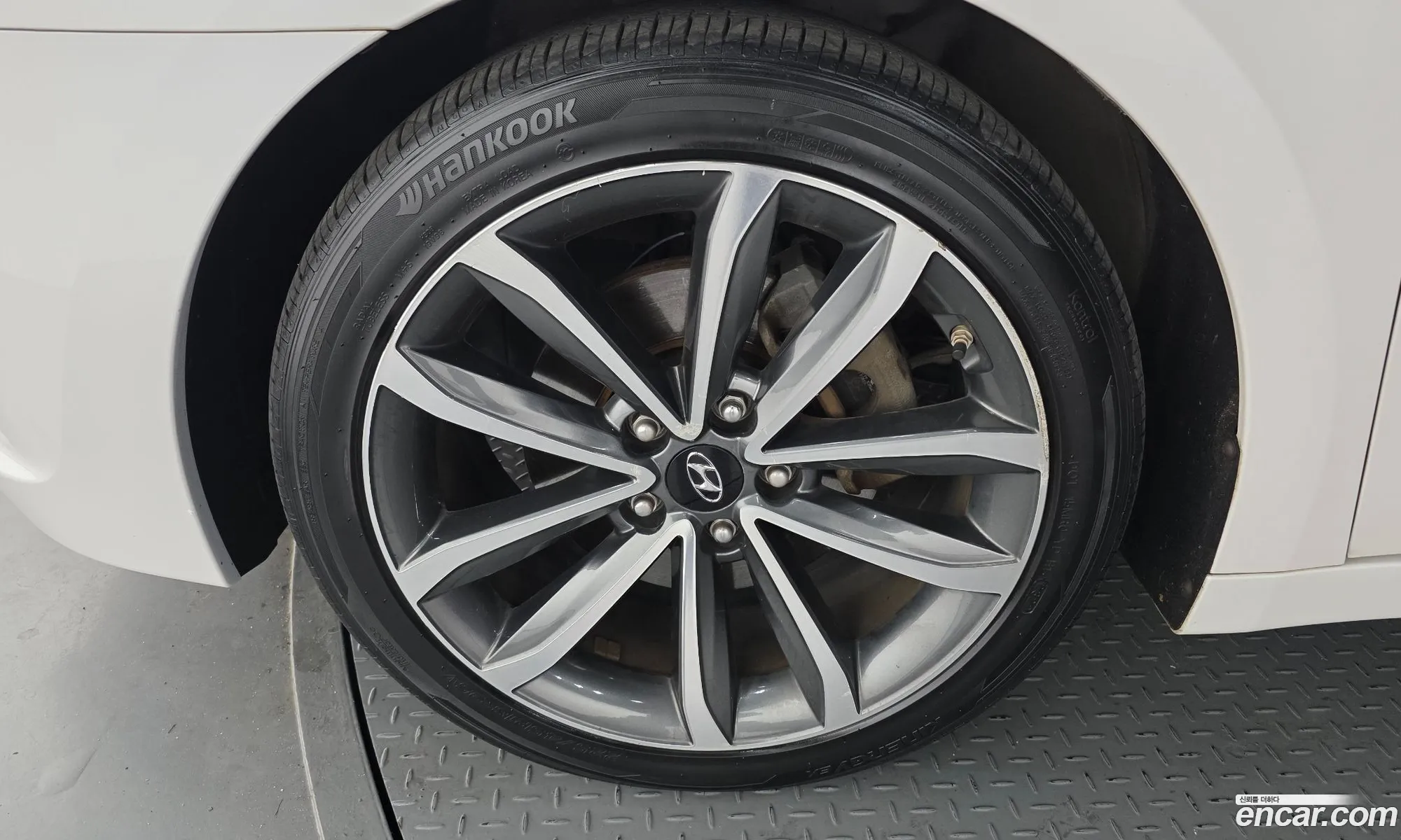 Hyundai i40 Saloon 2014 — 9