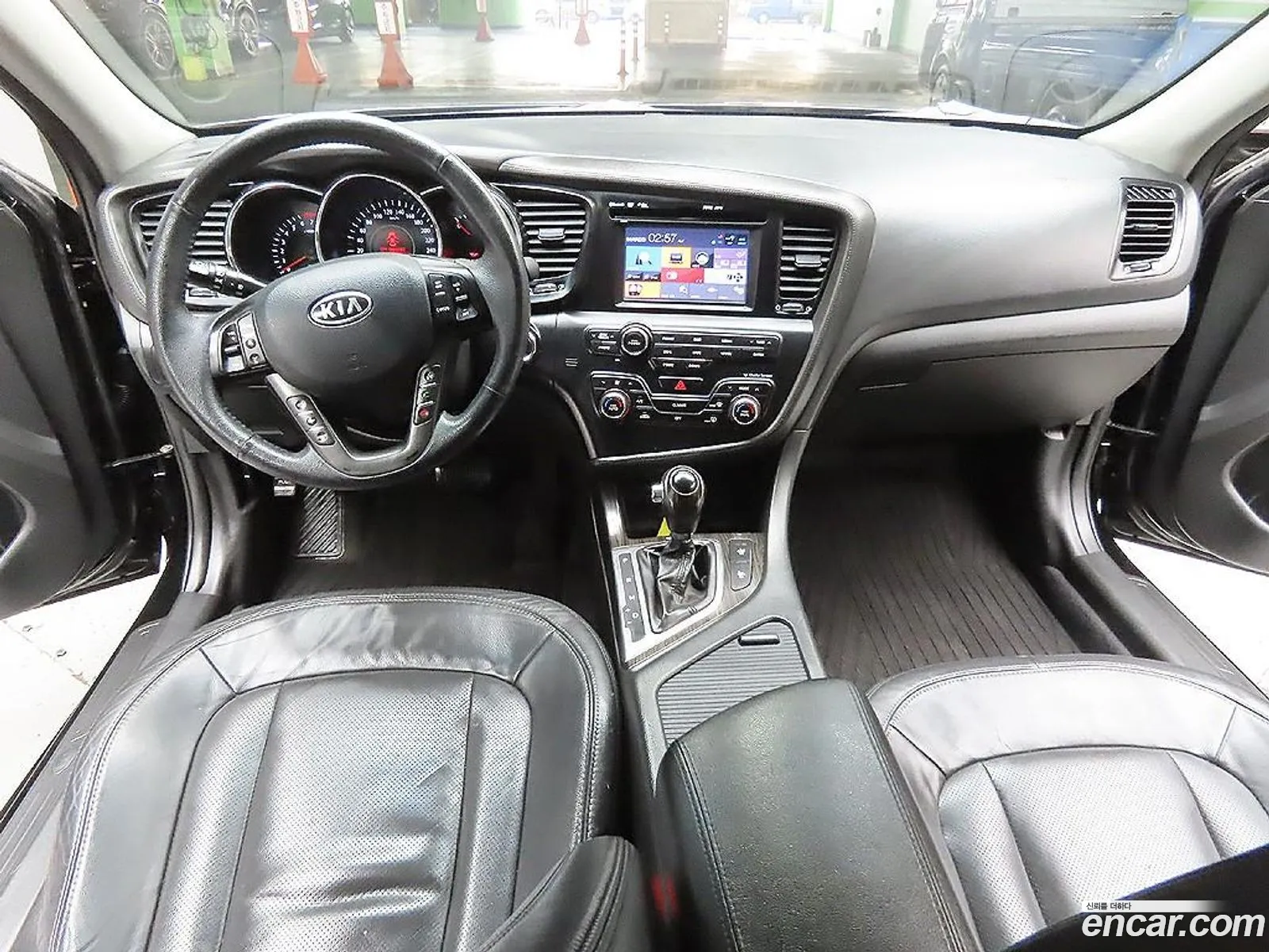 Kia K5 2010 — 18