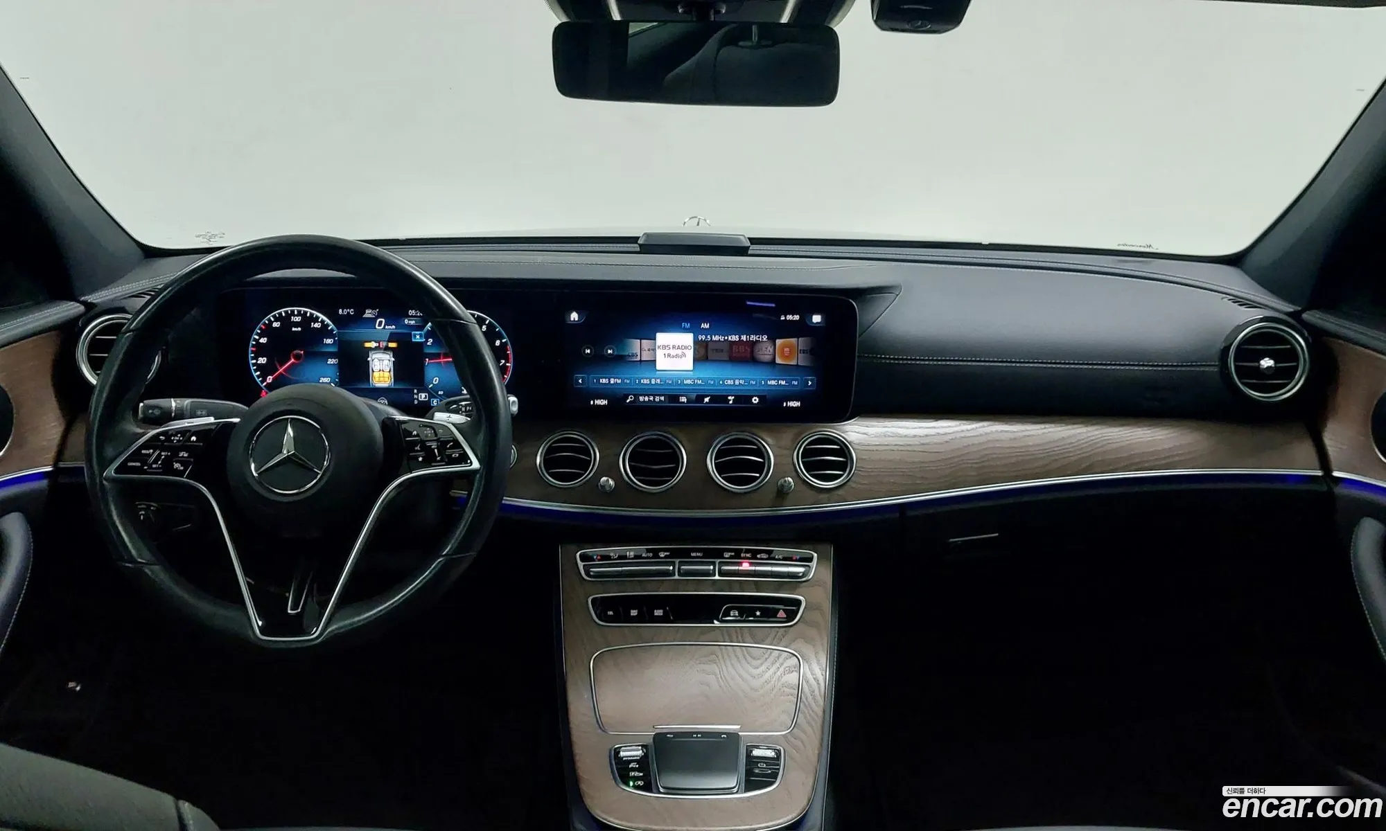 Mercedes-Benz E-Class W213 2020 — 11