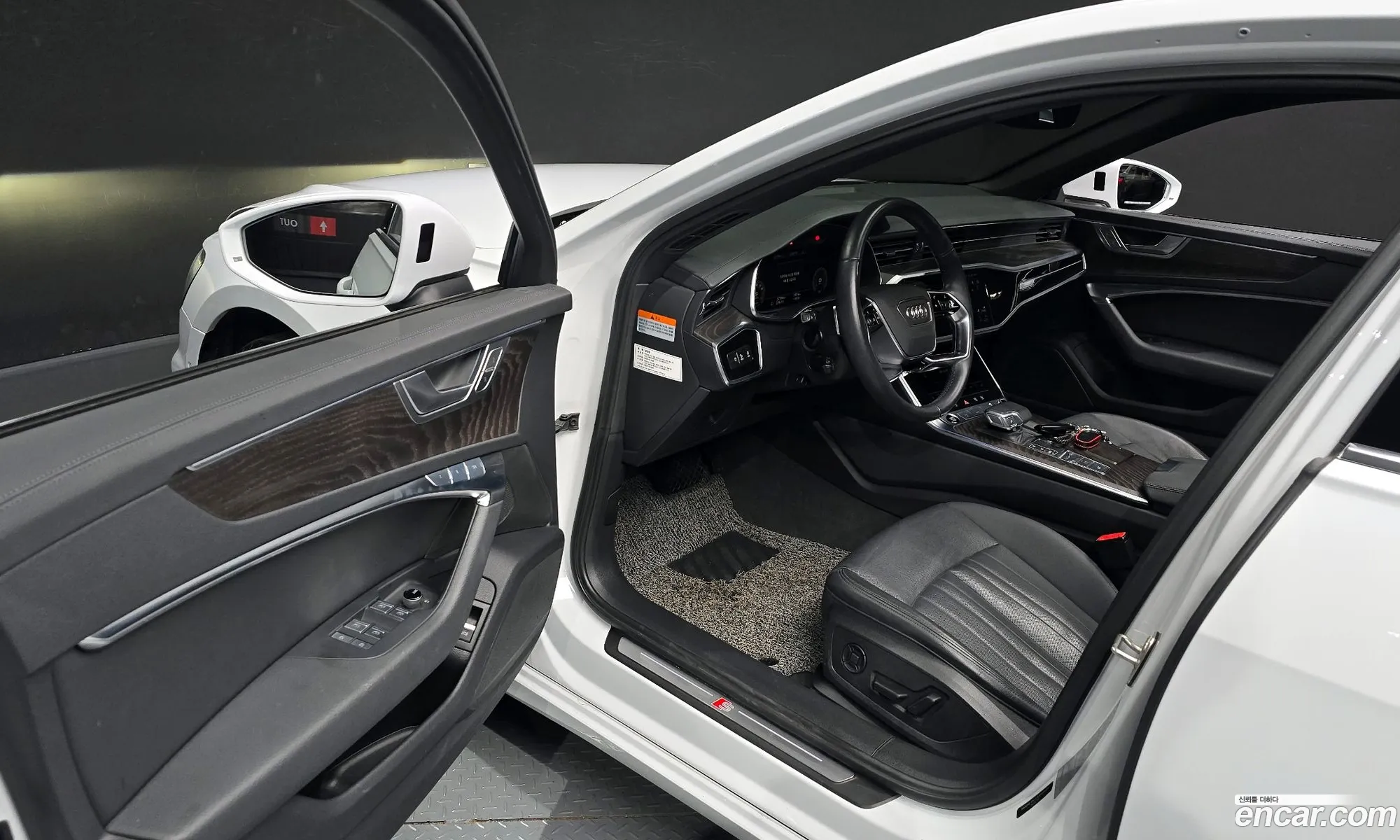 Audi A6 2022 — 6