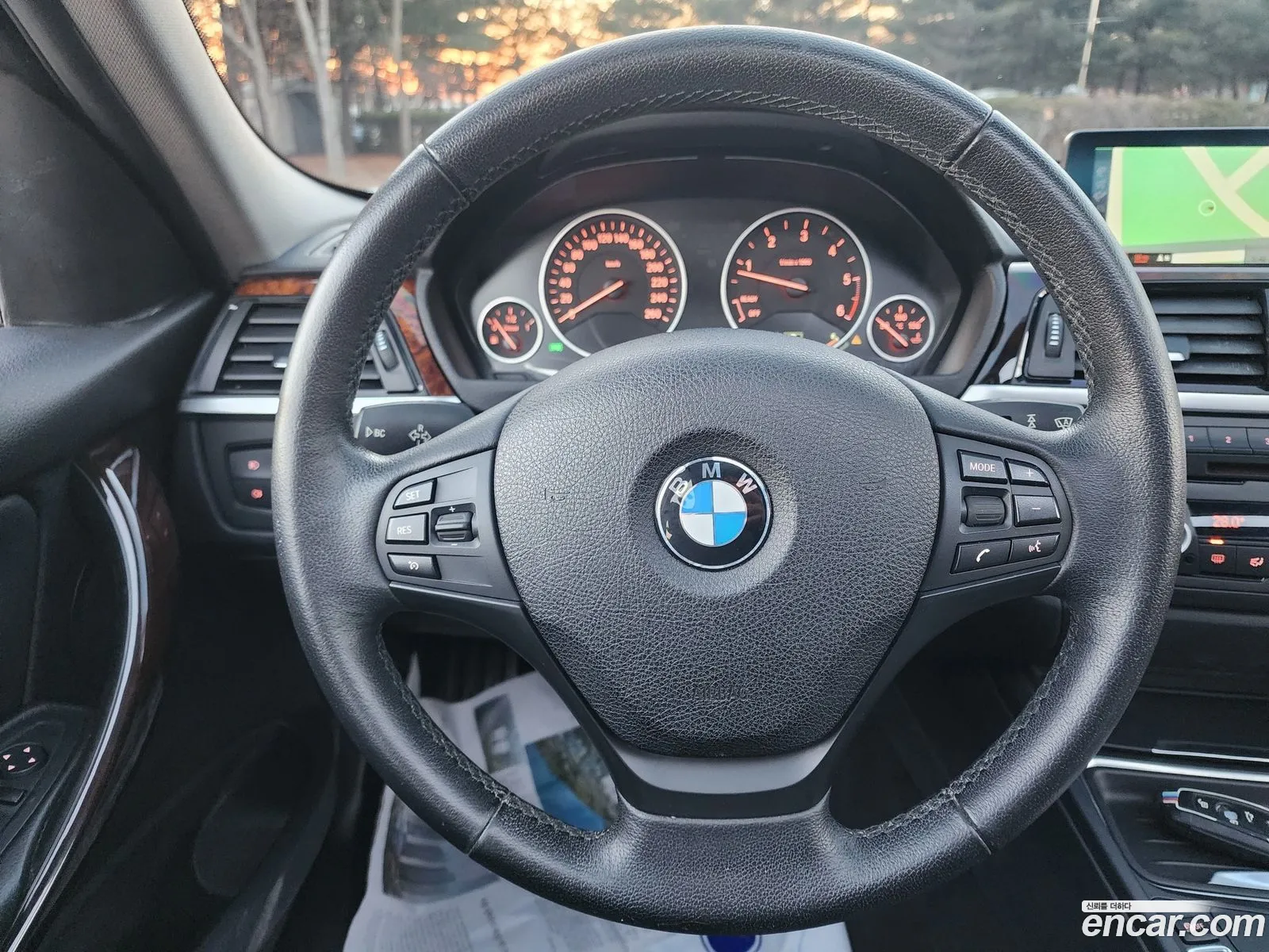 BMW 3 Series 2012 — 14