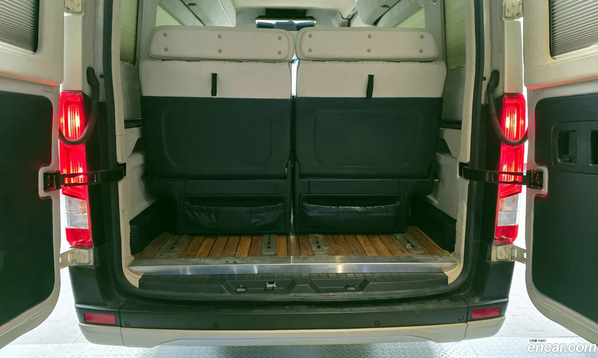 Hyundai Solati 2017 — 12