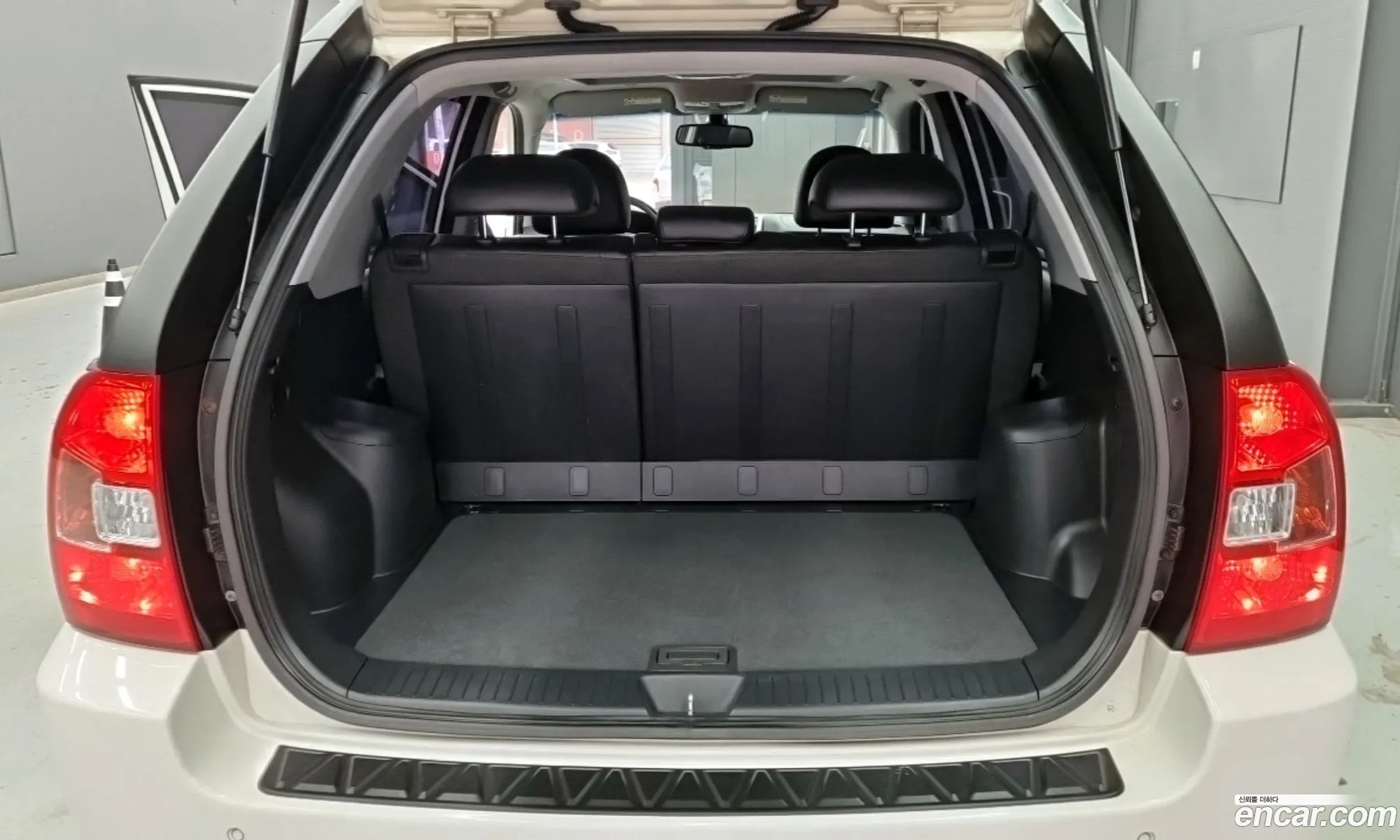 Kia Sportage 2009 — 16