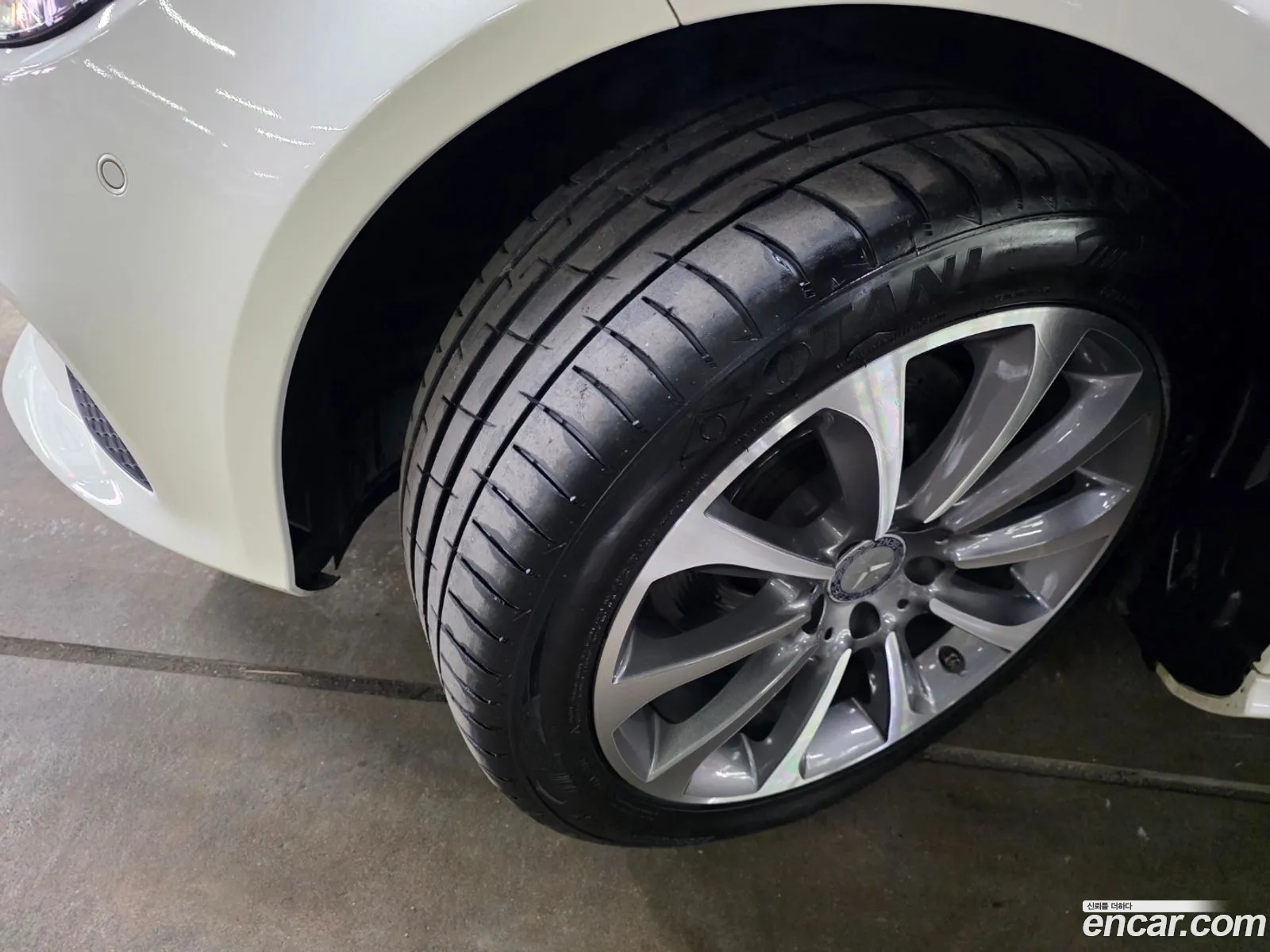 Mercedes-Benz CLS-Class W218 2015 — 17