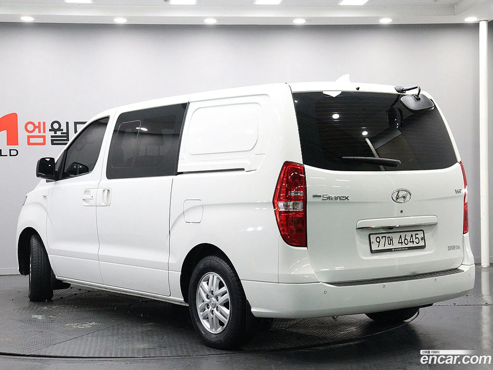 Hyundai Grand Starex 2021 — 19
