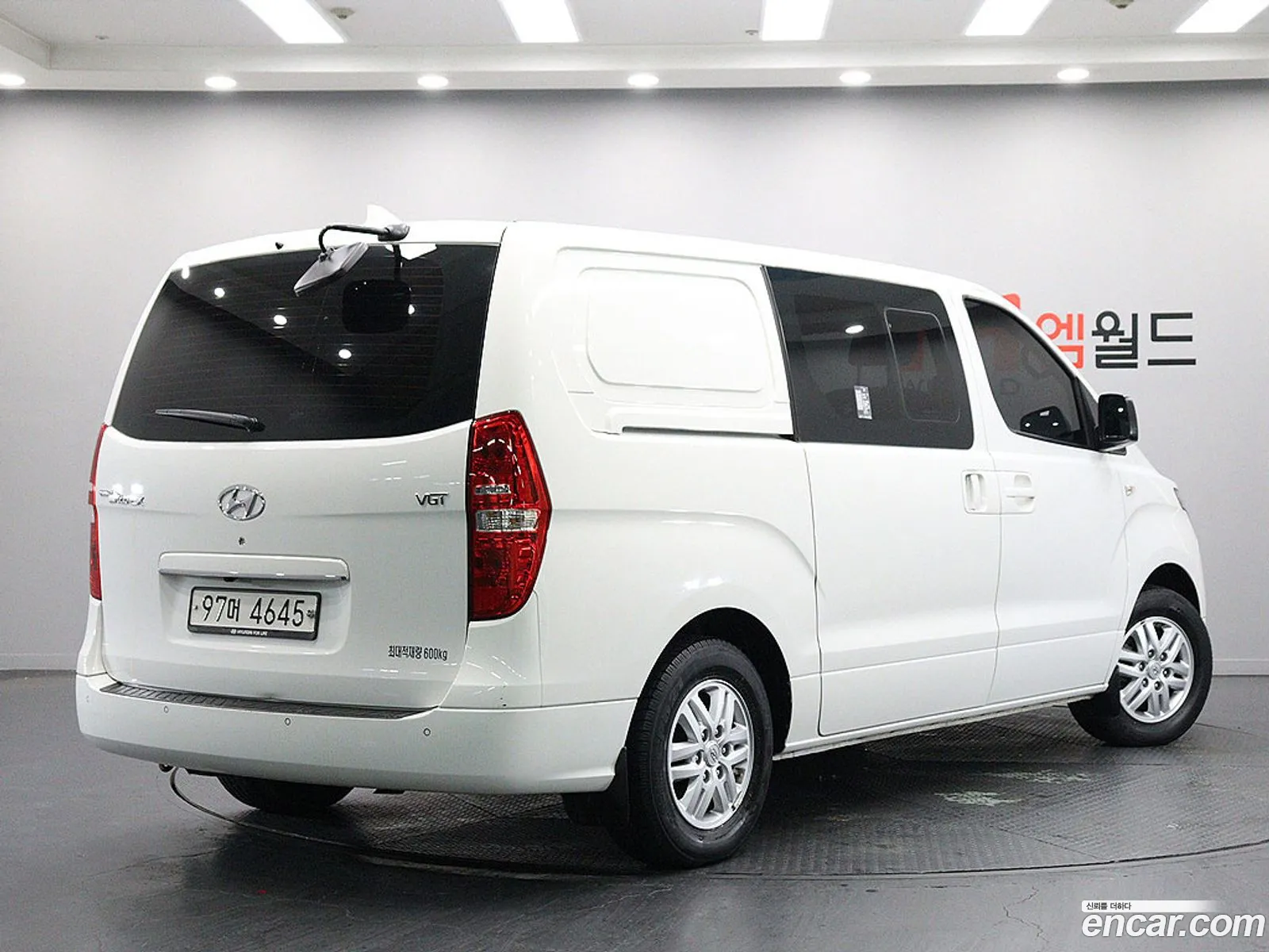 Hyundai Grand Starex 2021 — 10