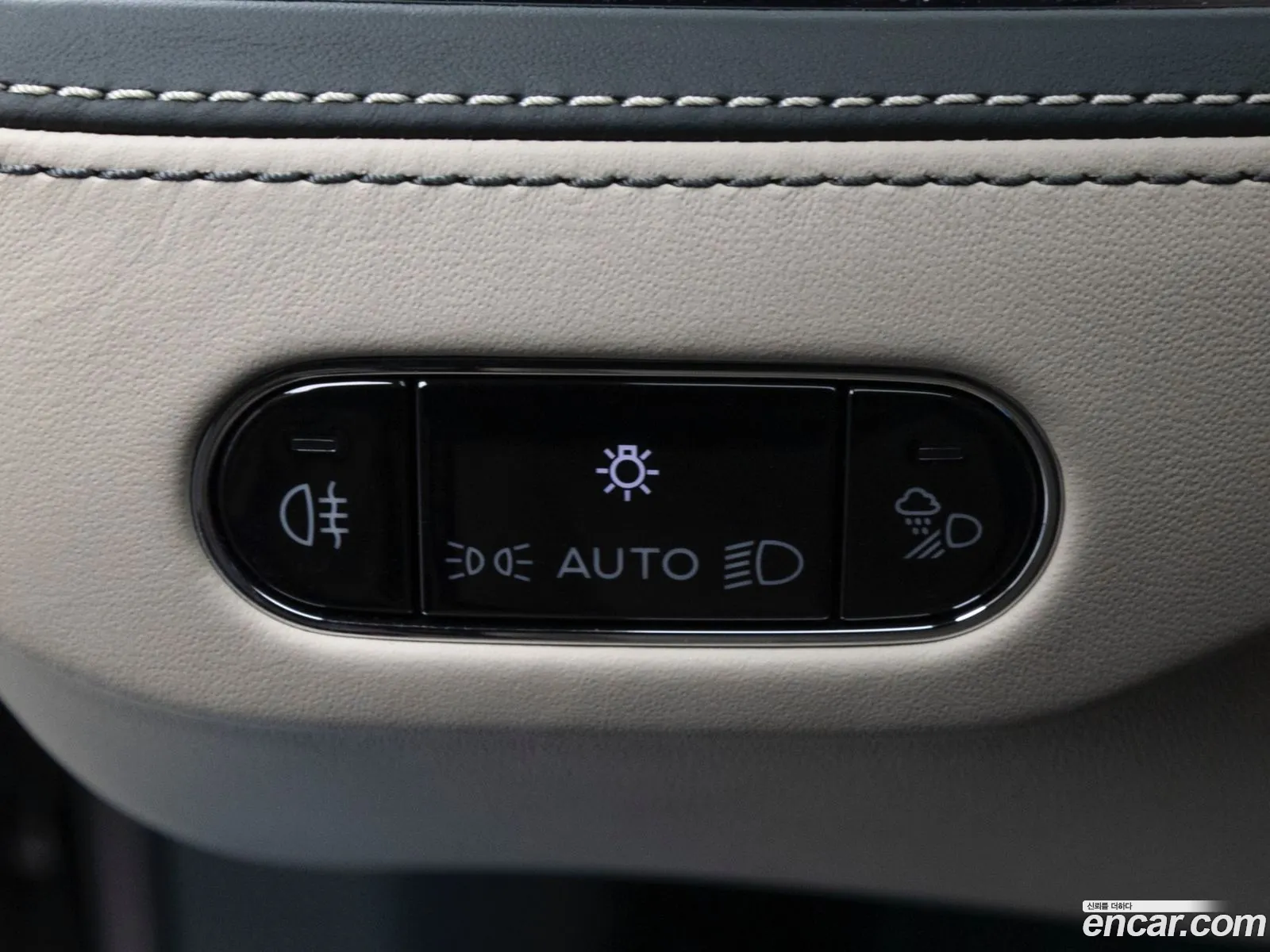 Bentley Flying Spur 2024 — 18